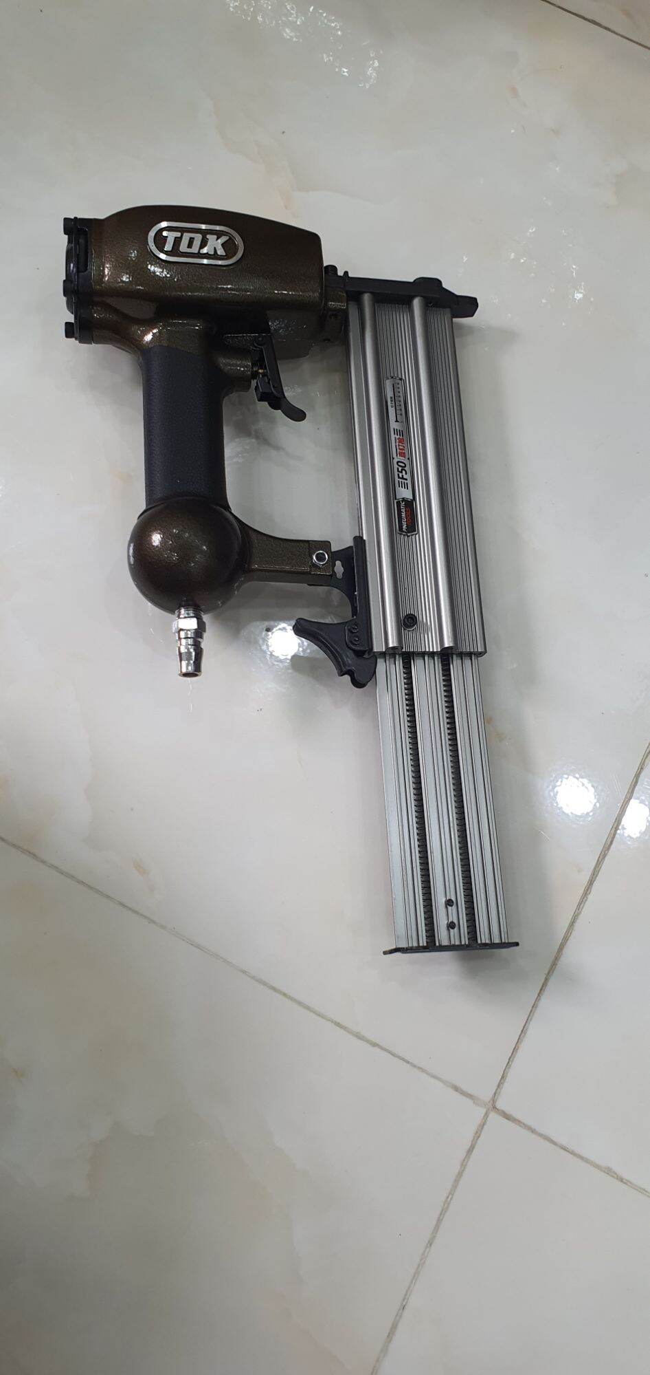 Súng Bắn Đinh TOK F50 ( Gỗ)