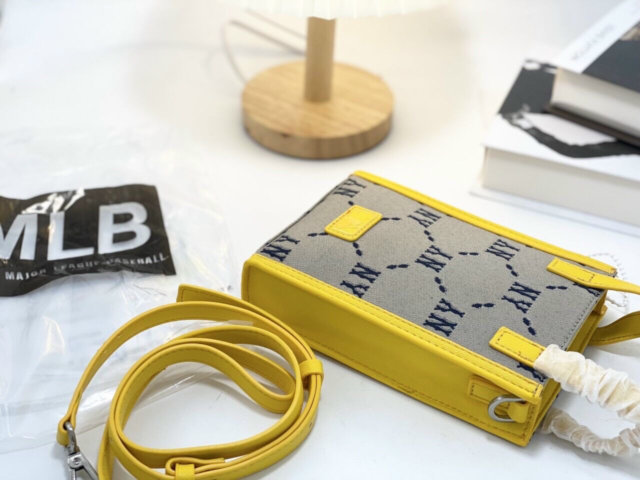 [Hàng Chuẩn] Túi xách ny phone mini monogram đeo chéo Full Tag code Túi hàng đẹp