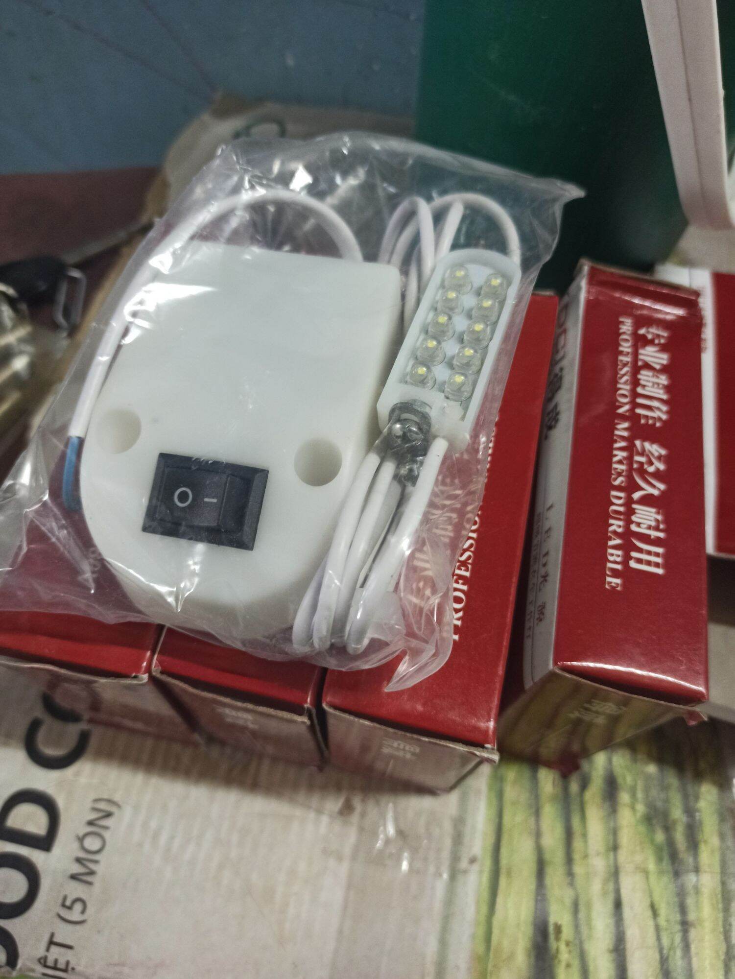 Đèn máy may led 10 bóng
