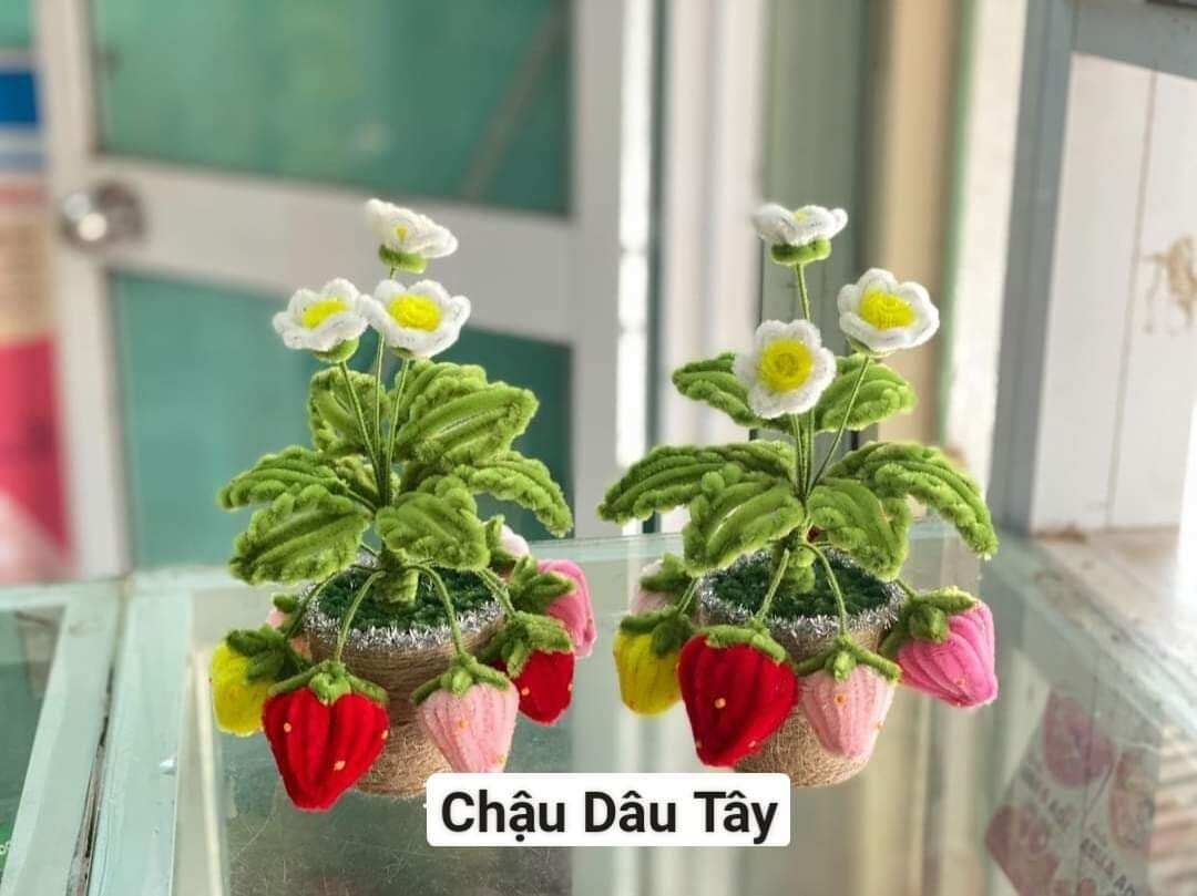 ( kèm túi đựng ) Chậu hoa mi ni bằng kẽm nhung làm sẵn