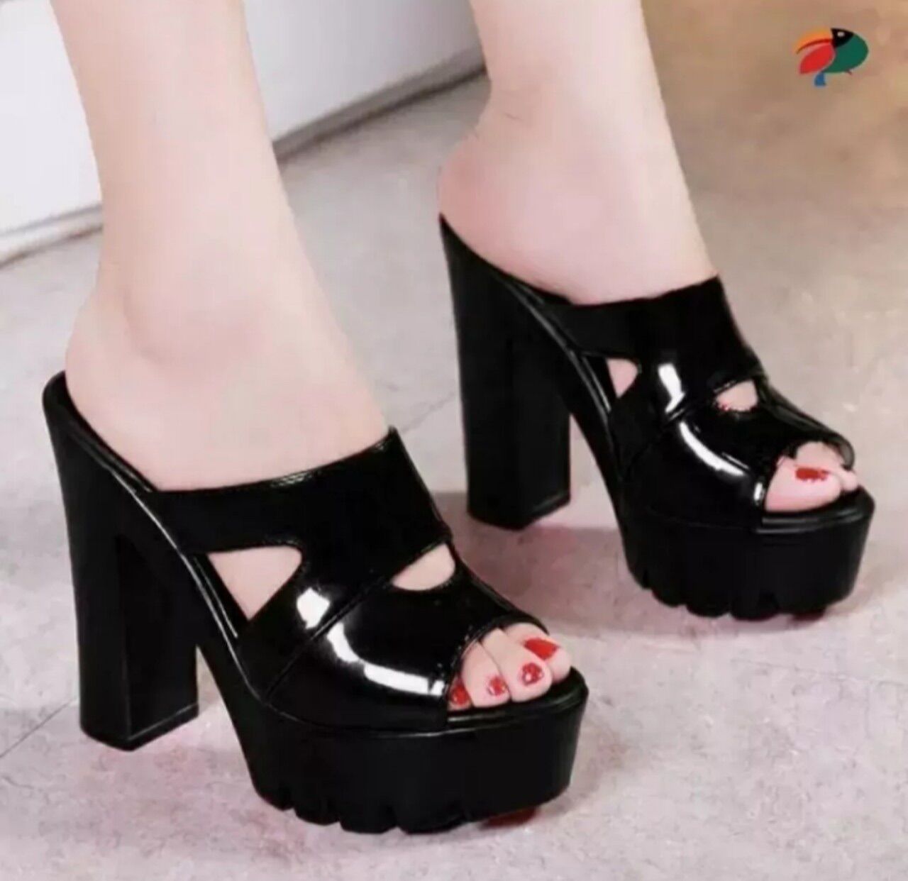 Dép cao gót khuyết eo 9p₫&&&