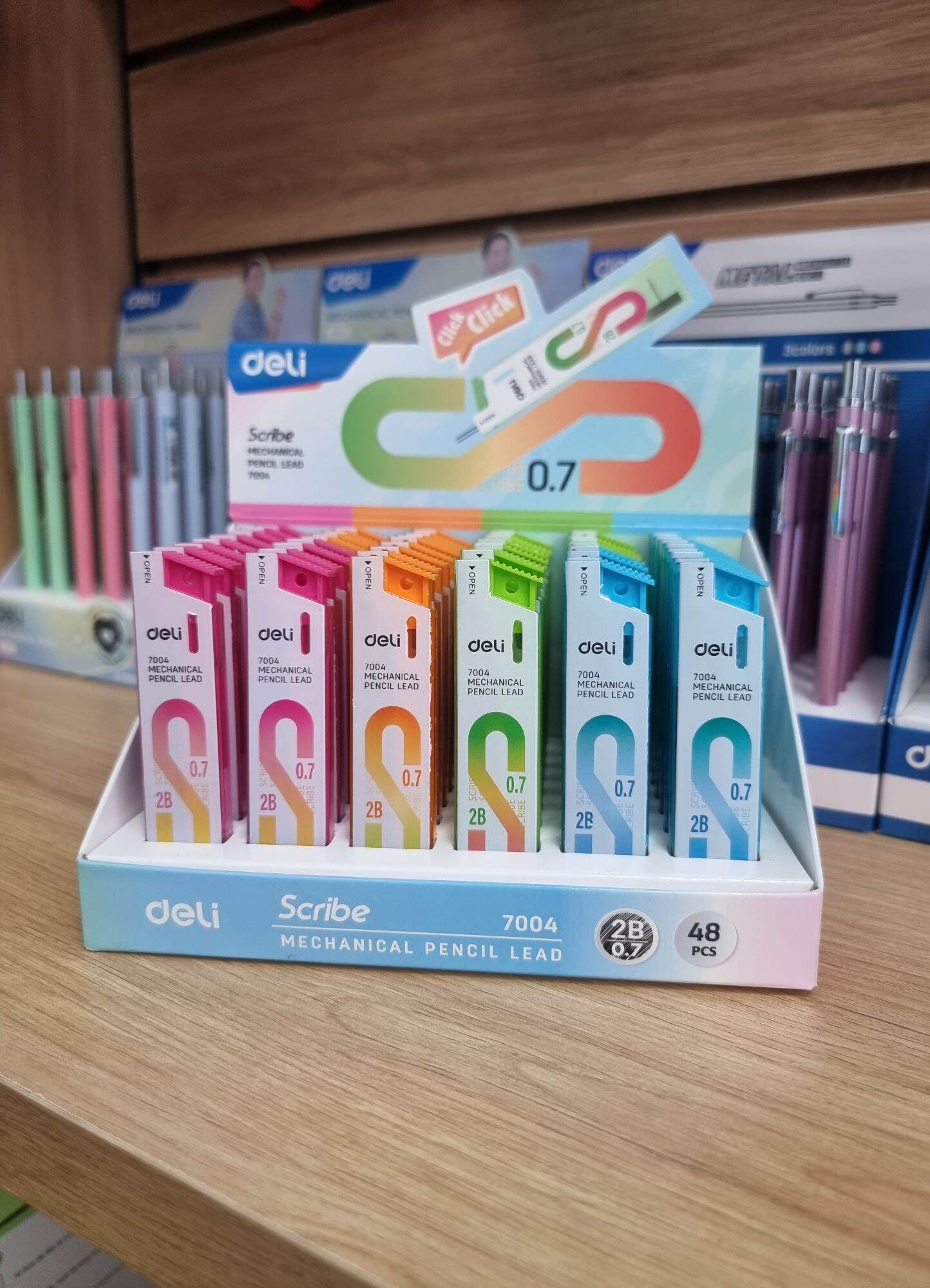 Ruột chì kim 2B 0.7mm 7004 Deli