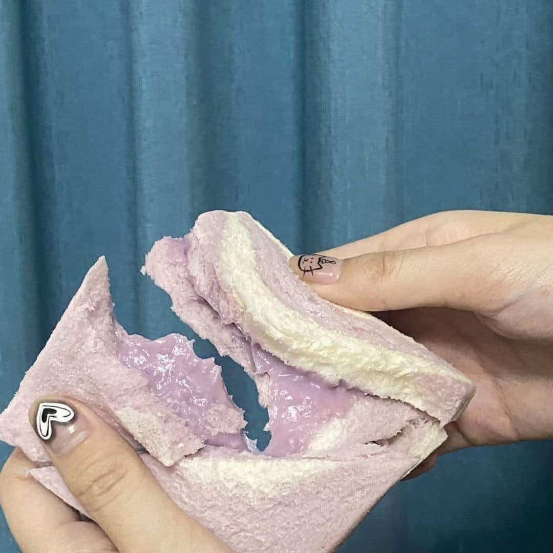 [1 THÙNG 8 CÁI] BÁNH MÌ KẸP SỮA KHOAI MÔN