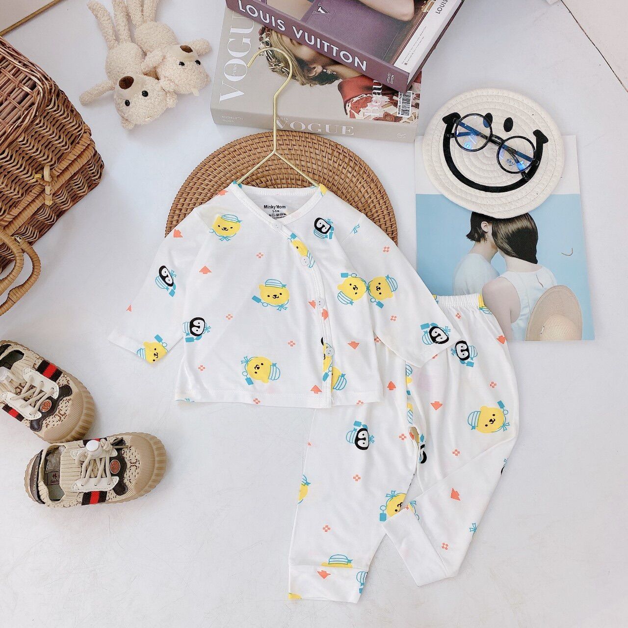 Bộ tay dài thun lạnh cho bé sơ sinh đến 9 tháng