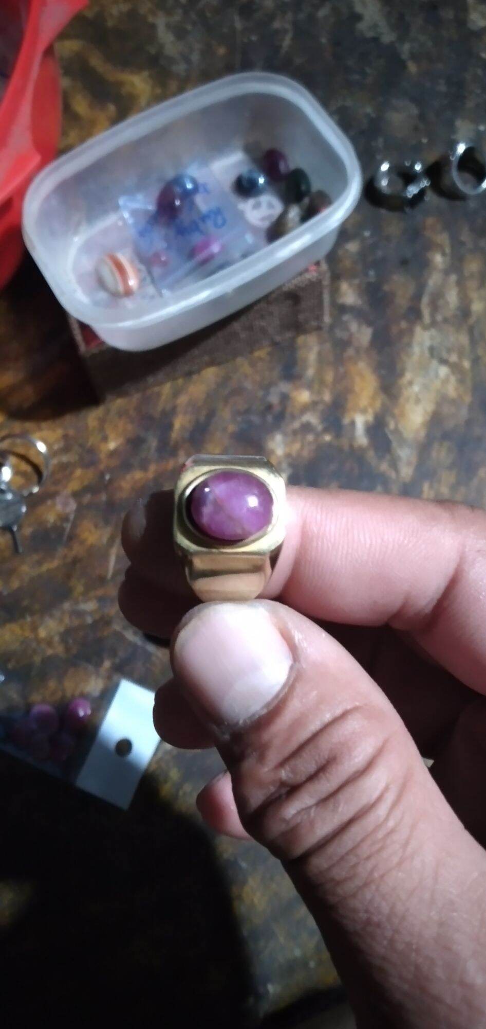 nhẫn mỹ nam mặt đá shaphia xanh  đen, trắng xanh và ruby thiên nhiên   ( tặng kèm móc khóa inox )