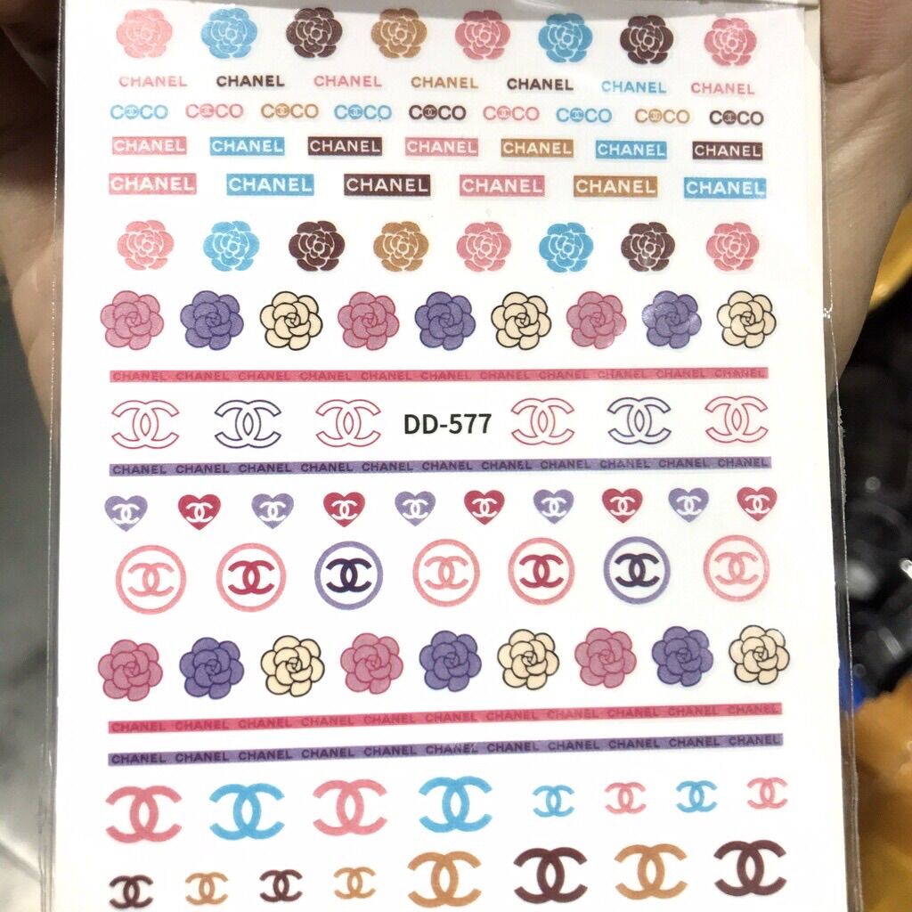 Sticker dán móng tay thương hiệu