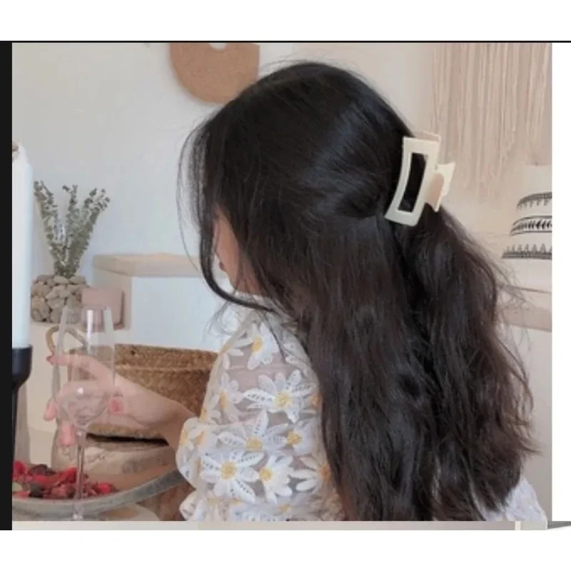 Kẹp tóc càng cua/Kẹp/Cài tóc