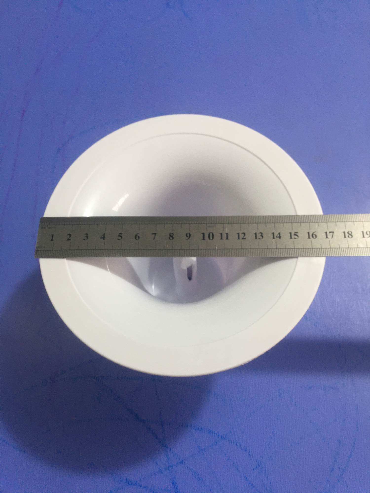 Cọc cắm bình cây nước nóng lạnh 17cm