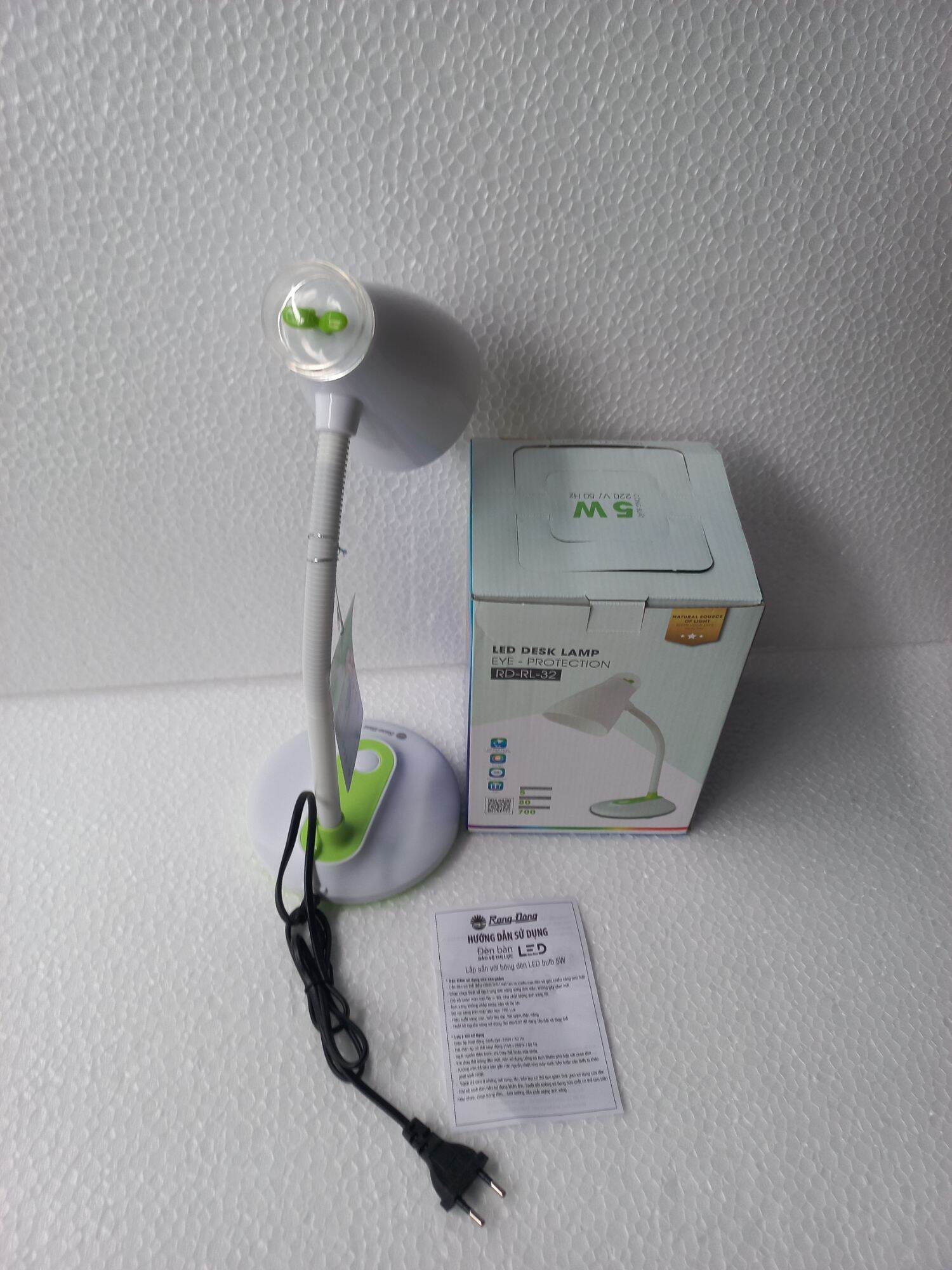 Đèn bàn Led chống cận Rạng Đông RL 32