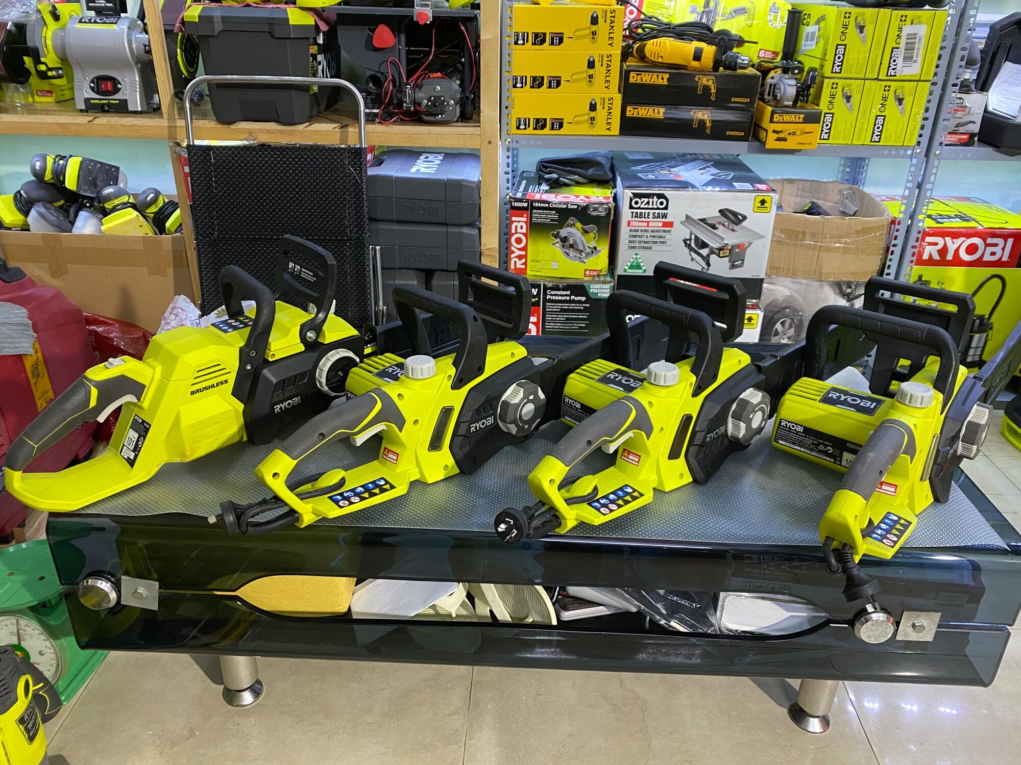 Máy cưa xích điện Ryobi