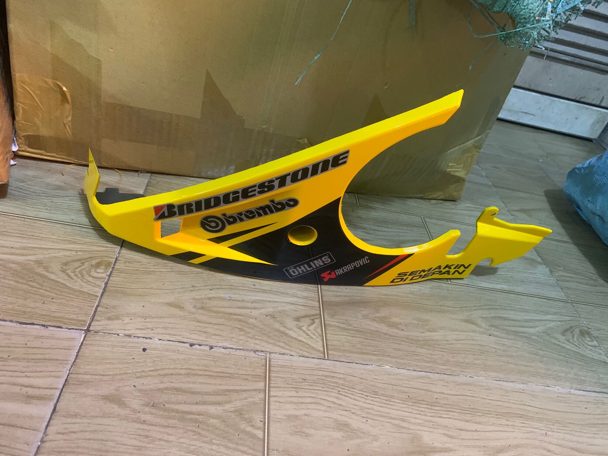 mỏ cày xe exciter 150 màu vàng