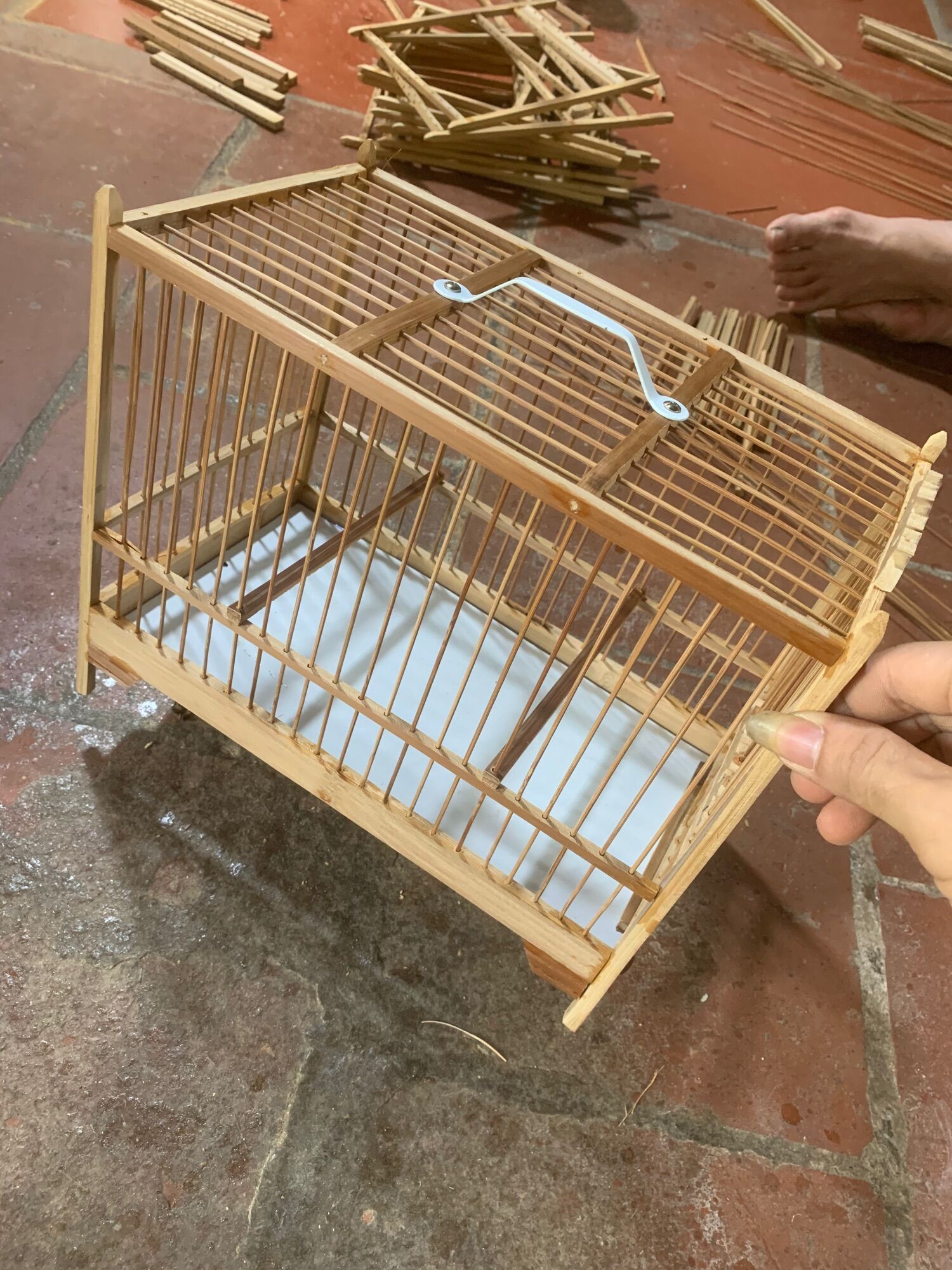 Khung lồng khuyên để bàn, xách tay đi cafe tiện lợi