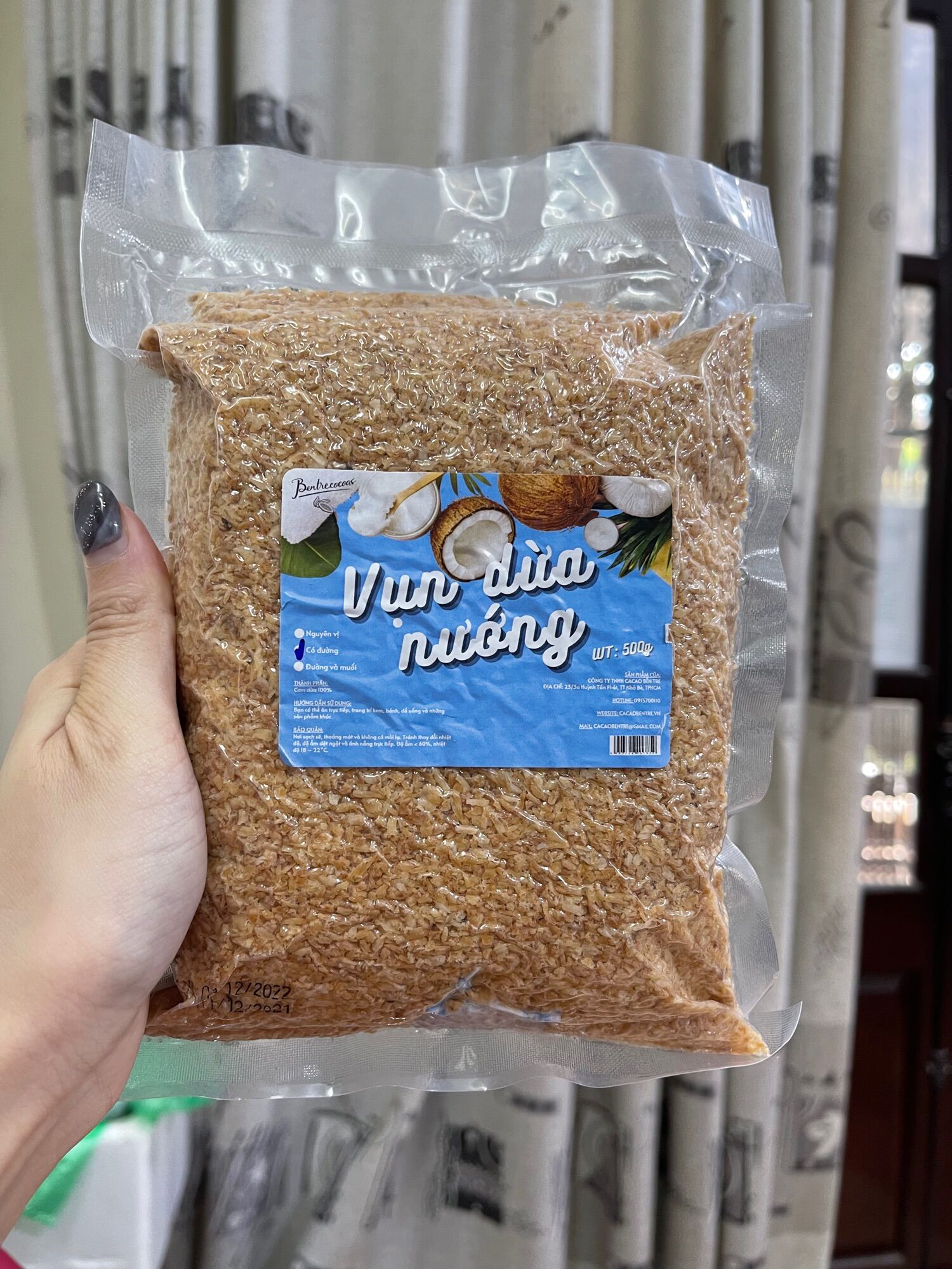 Vụn dừa nướng/cơm dừa sấy khô bến tre hình hạt gạo gói 500g- dùng làm topping trà sữa/ bánh kẹo