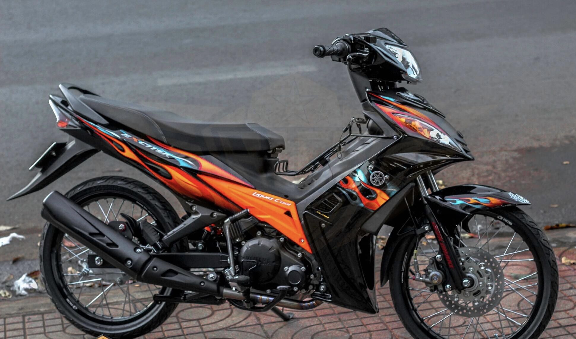 Tem lửa exciter 2010 đen cam tem chế