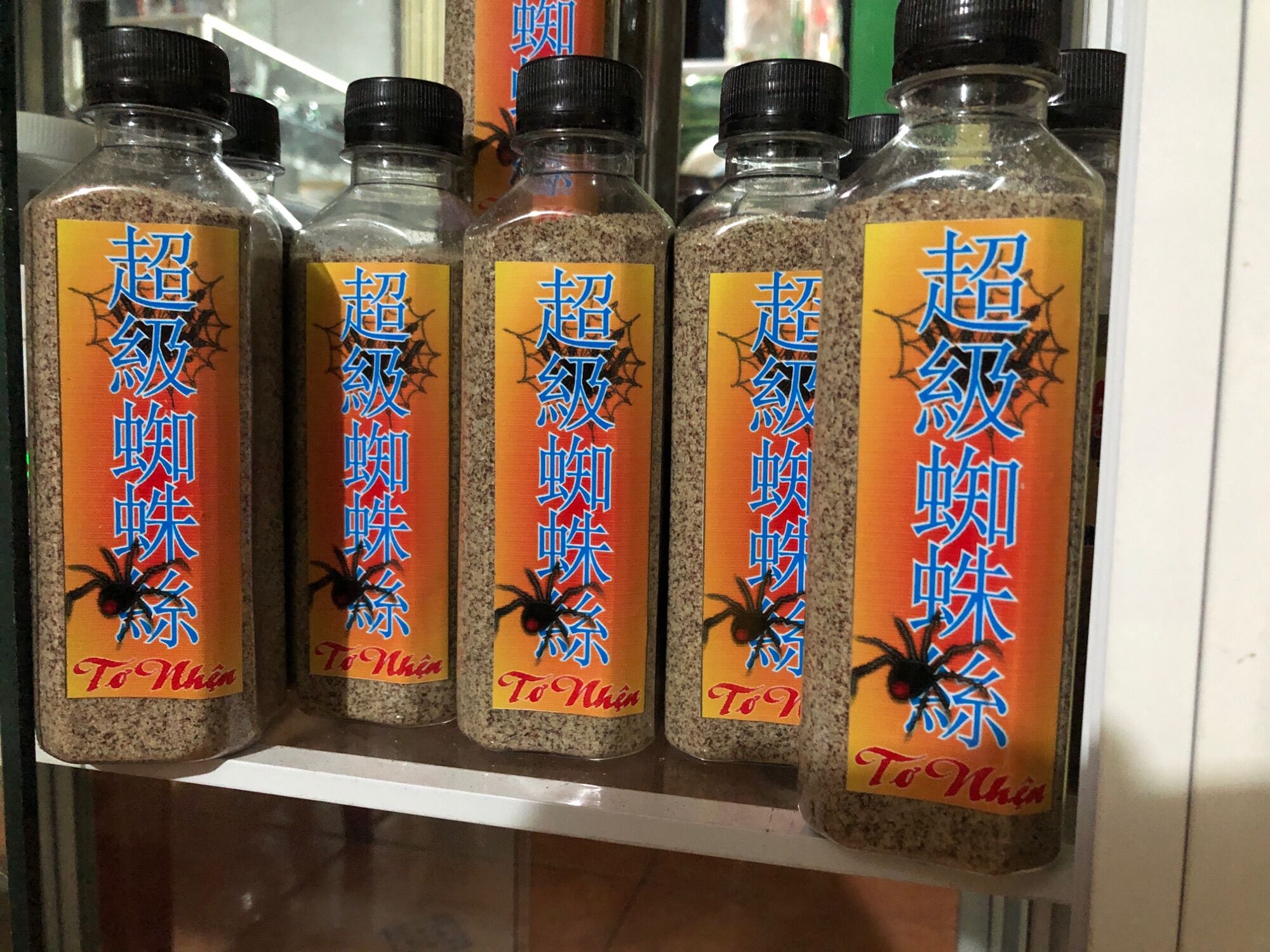 tơ nhện câu cá mồi vuốt
