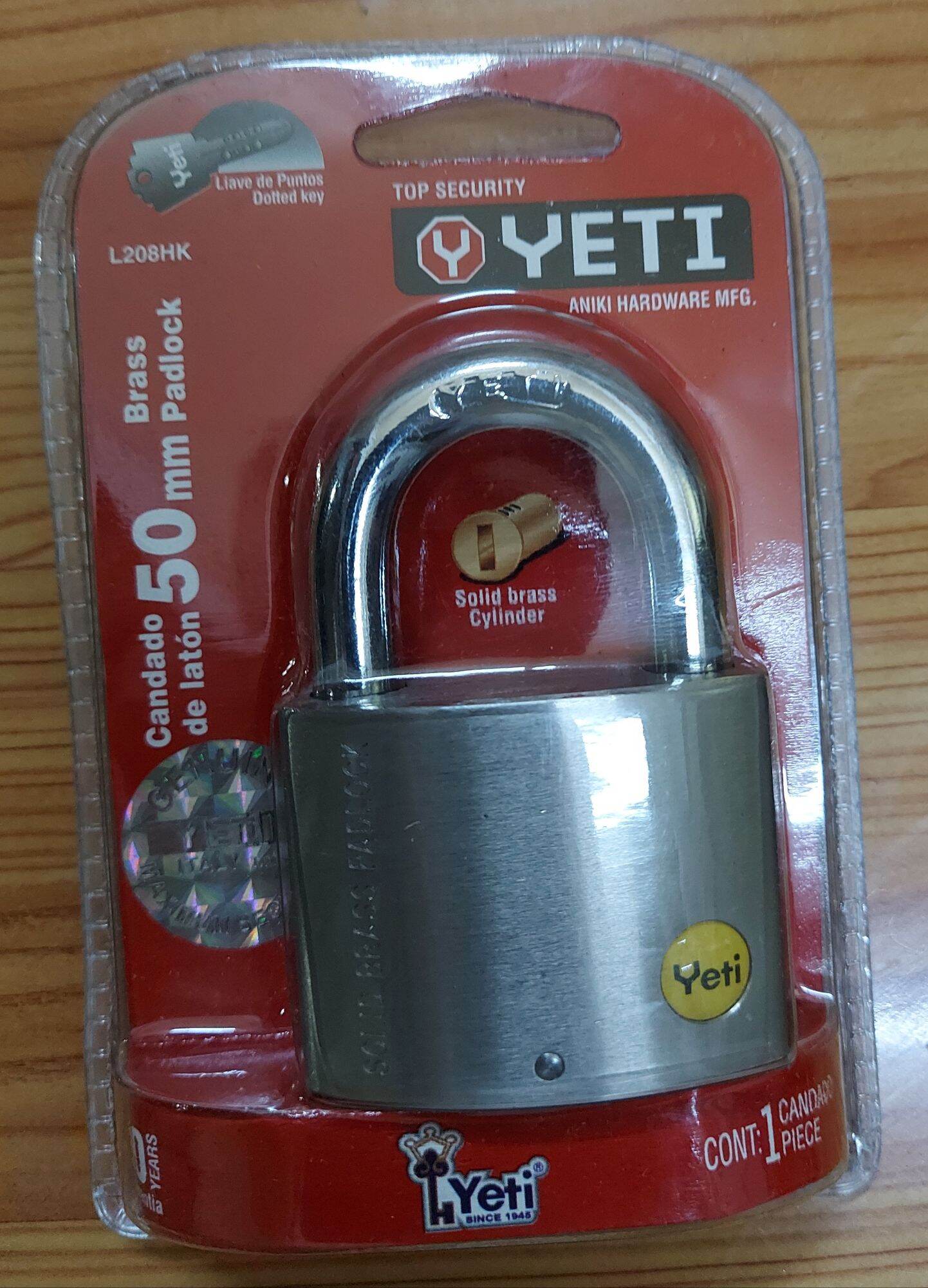 Khóa móc yeti inox