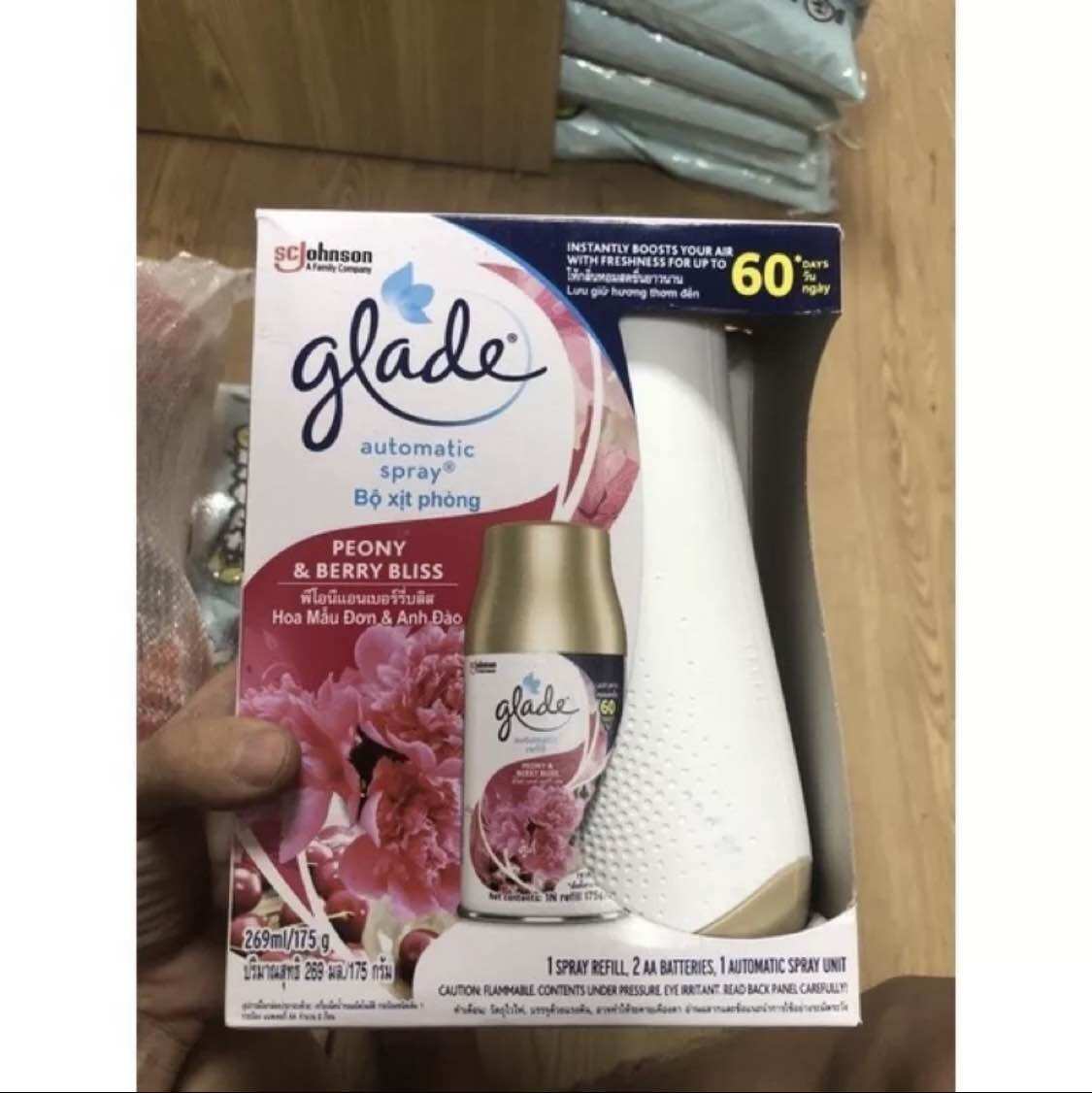 Bộ máy xịt thơm phòng tự động glade