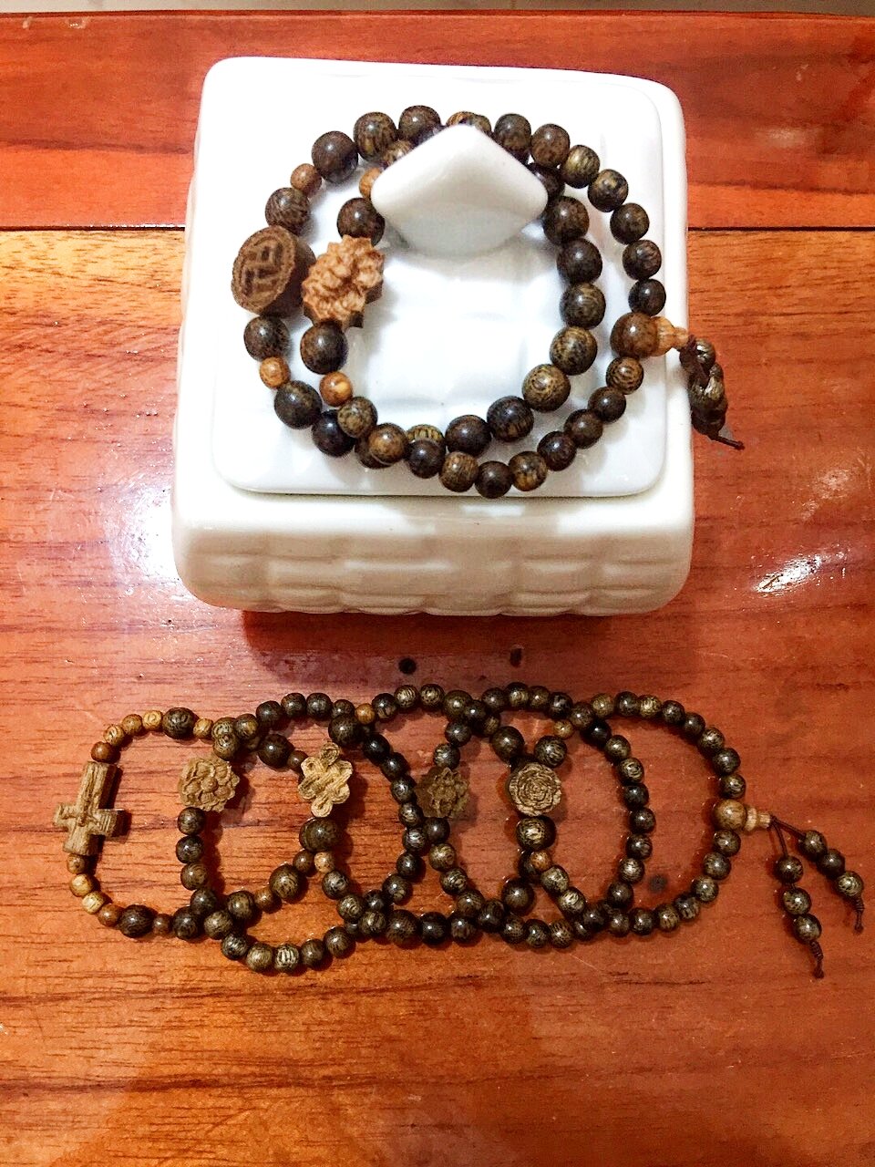 vòng tay trầm hương tóc mix charm