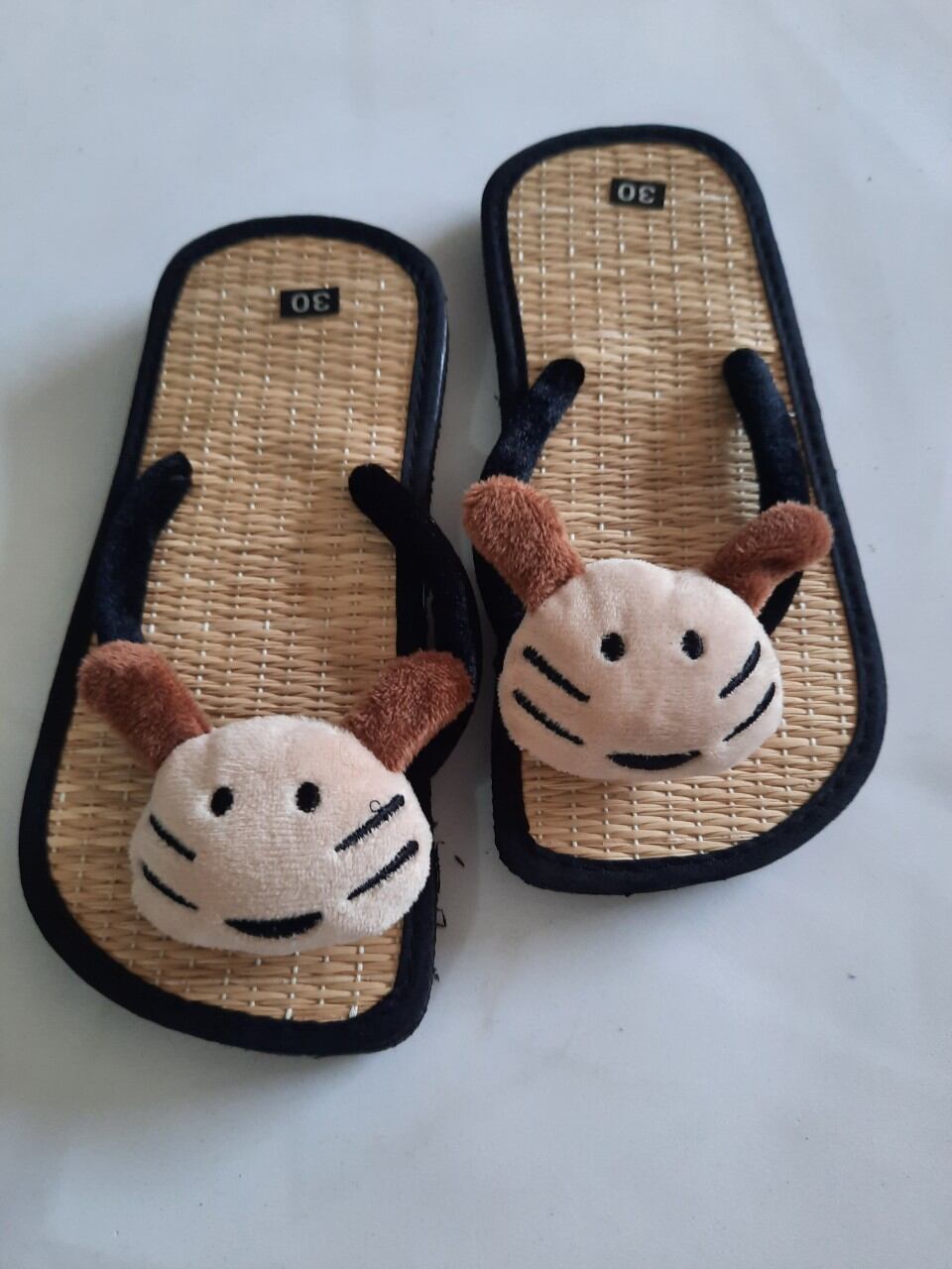 Animal-Themed Slippers of All Sizes for Women and Children