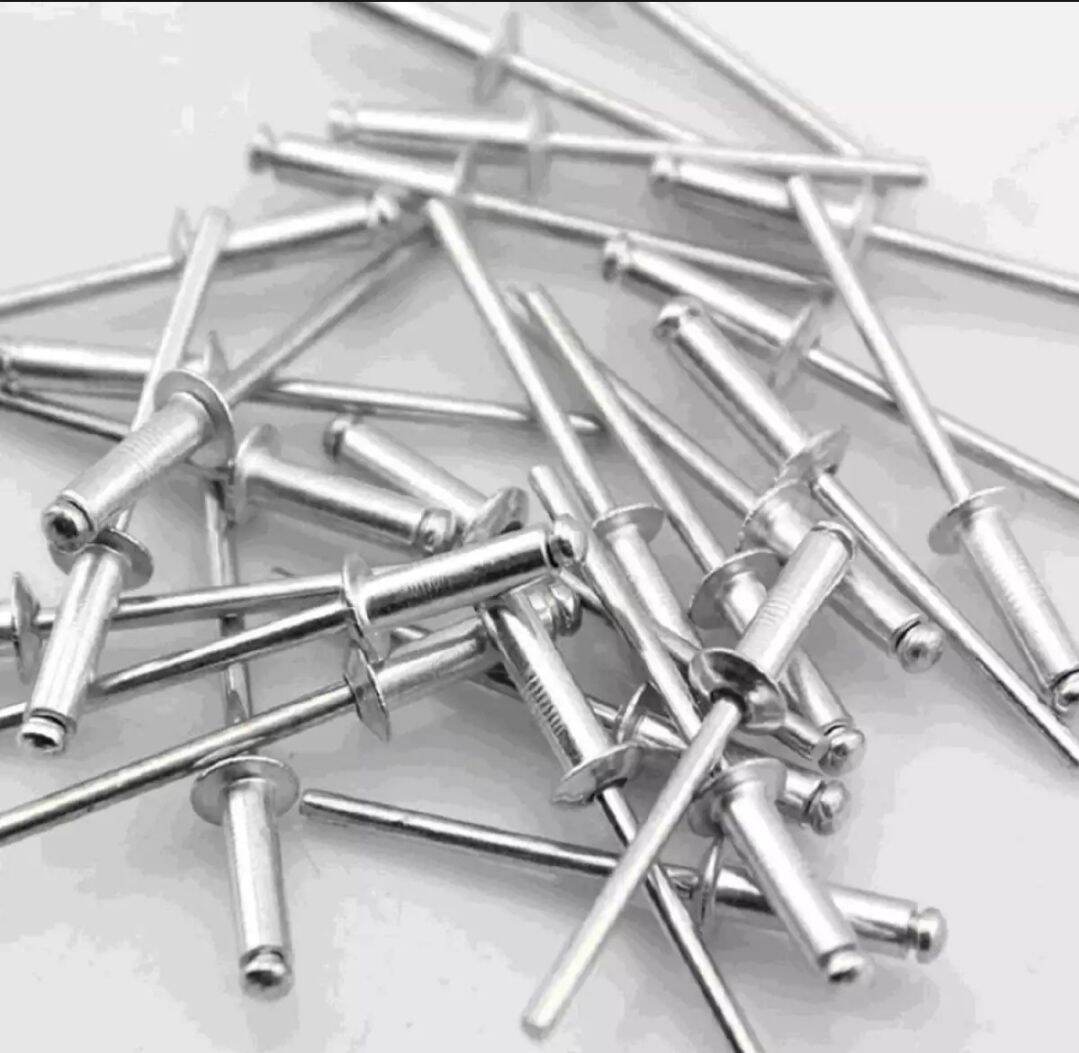 So sánh đinh rút 5x12 với các phương pháp liên kết khác