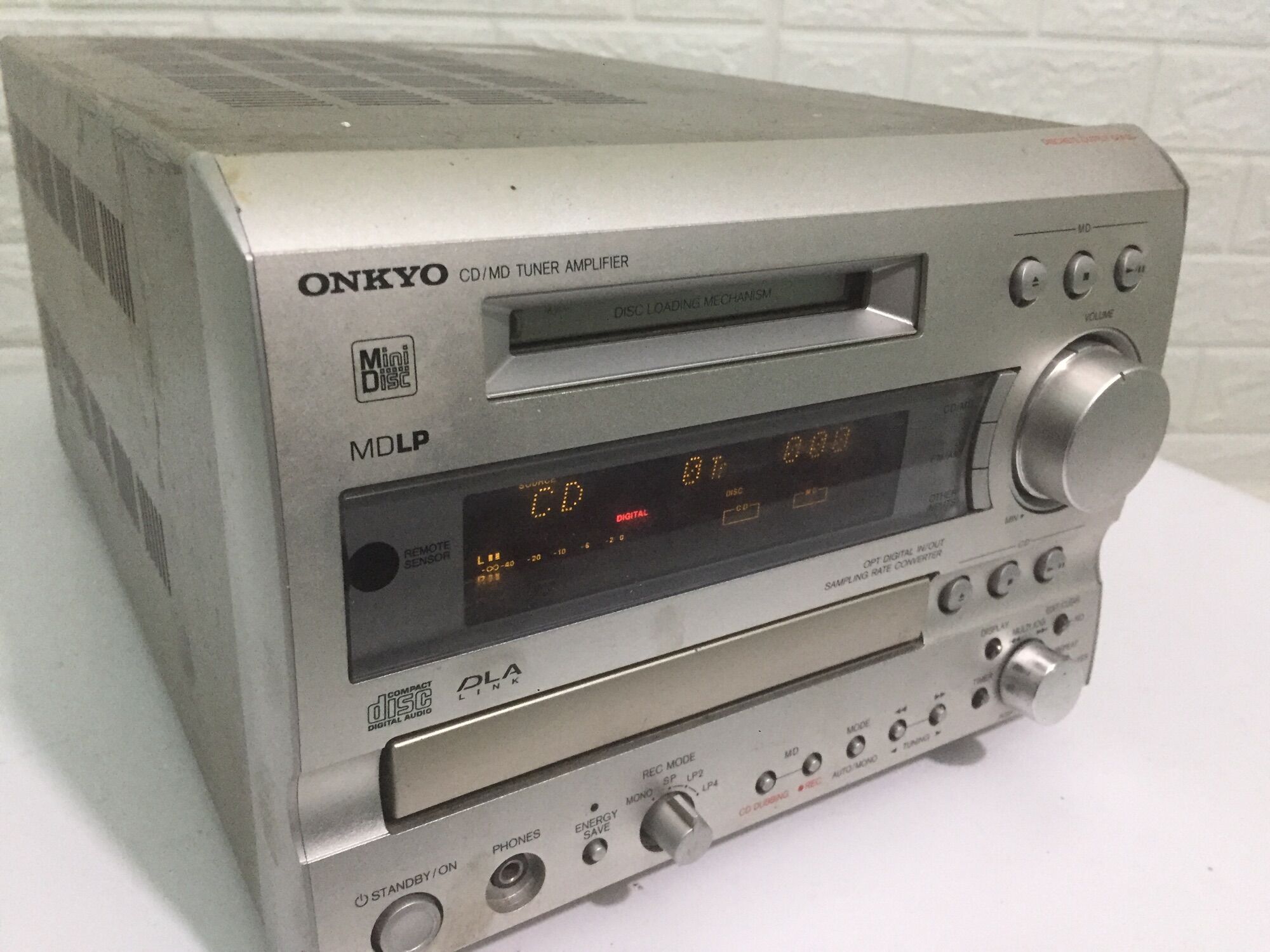 Âmly onkyo v77