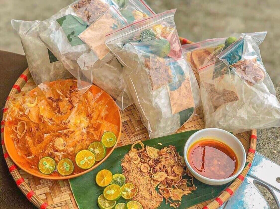 Bánh tráng phơi sương tóp mỡ