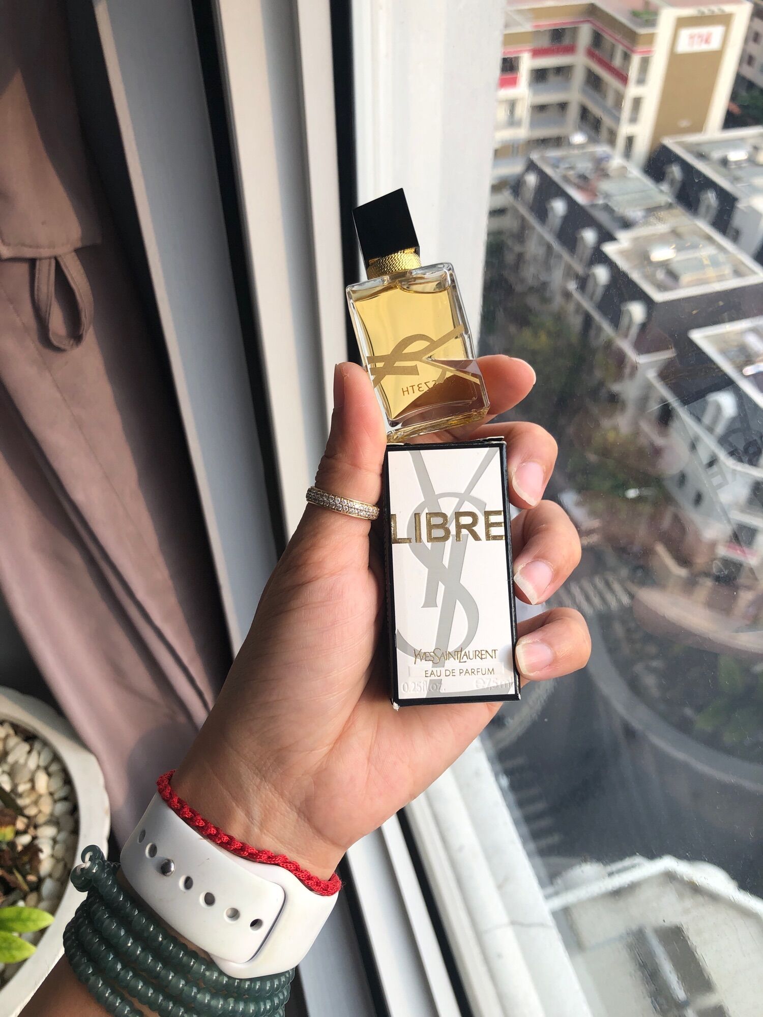 Ysl yvessaintlsurent ysl libre edp 7,5ml# ở đây shop chỉ bán hàng authentics#