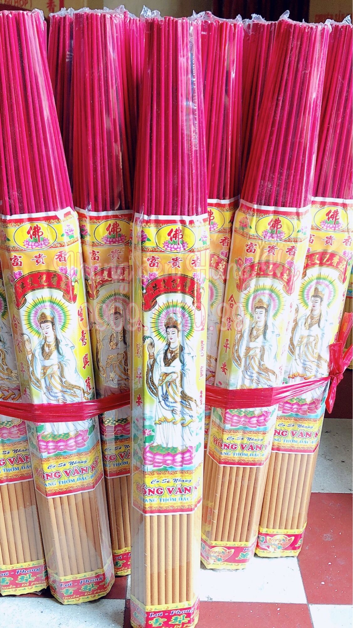 Nhang đũa (xào) thơm hiệu phật bà 6 tấc khoảng 64cây