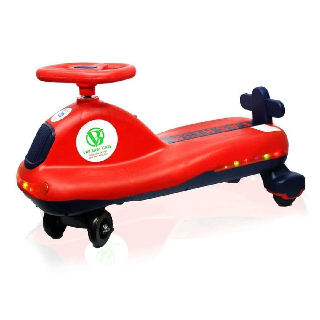 Xe lắc cho bé có nhạc & đèn nháy