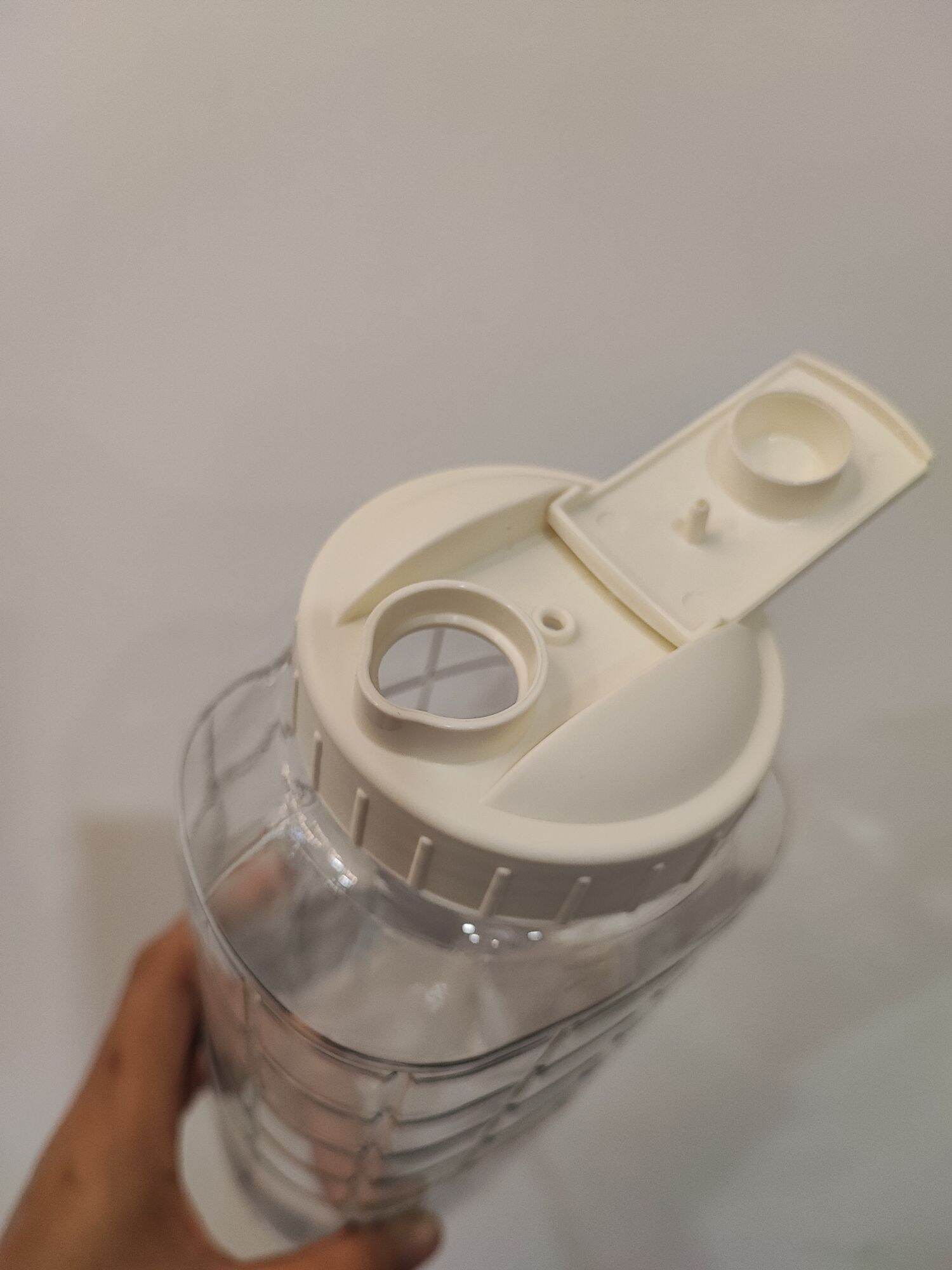 Bình đựng nước Lock & Lock 1,5 Lít