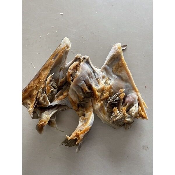 Đầu khô cá rún 1kg 120k