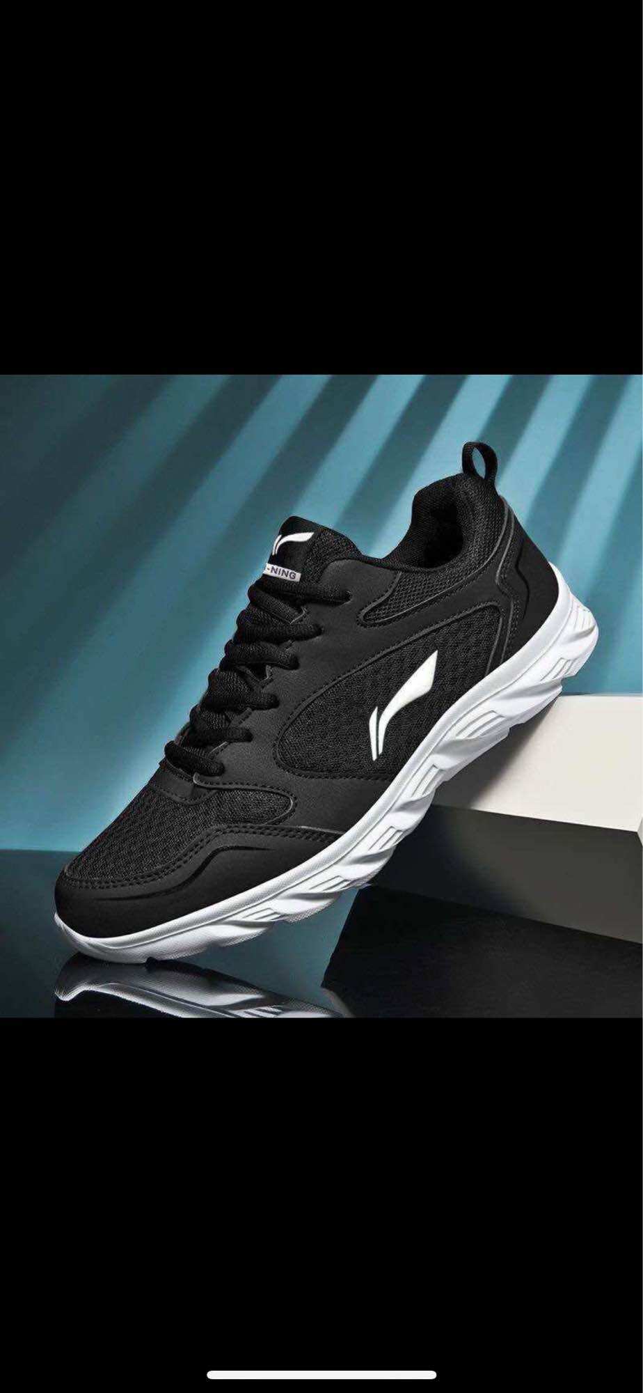 Giày thể thao nam Lining Training ARHQ 2288 Outlet 2023