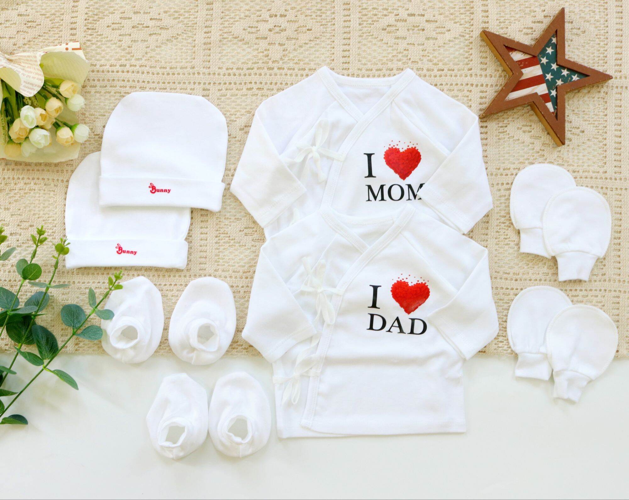 Combo 2 áo sơ sinh cột dây kèm 2 set phụ kiện mũ vớ tất cho bé sơ sinh.