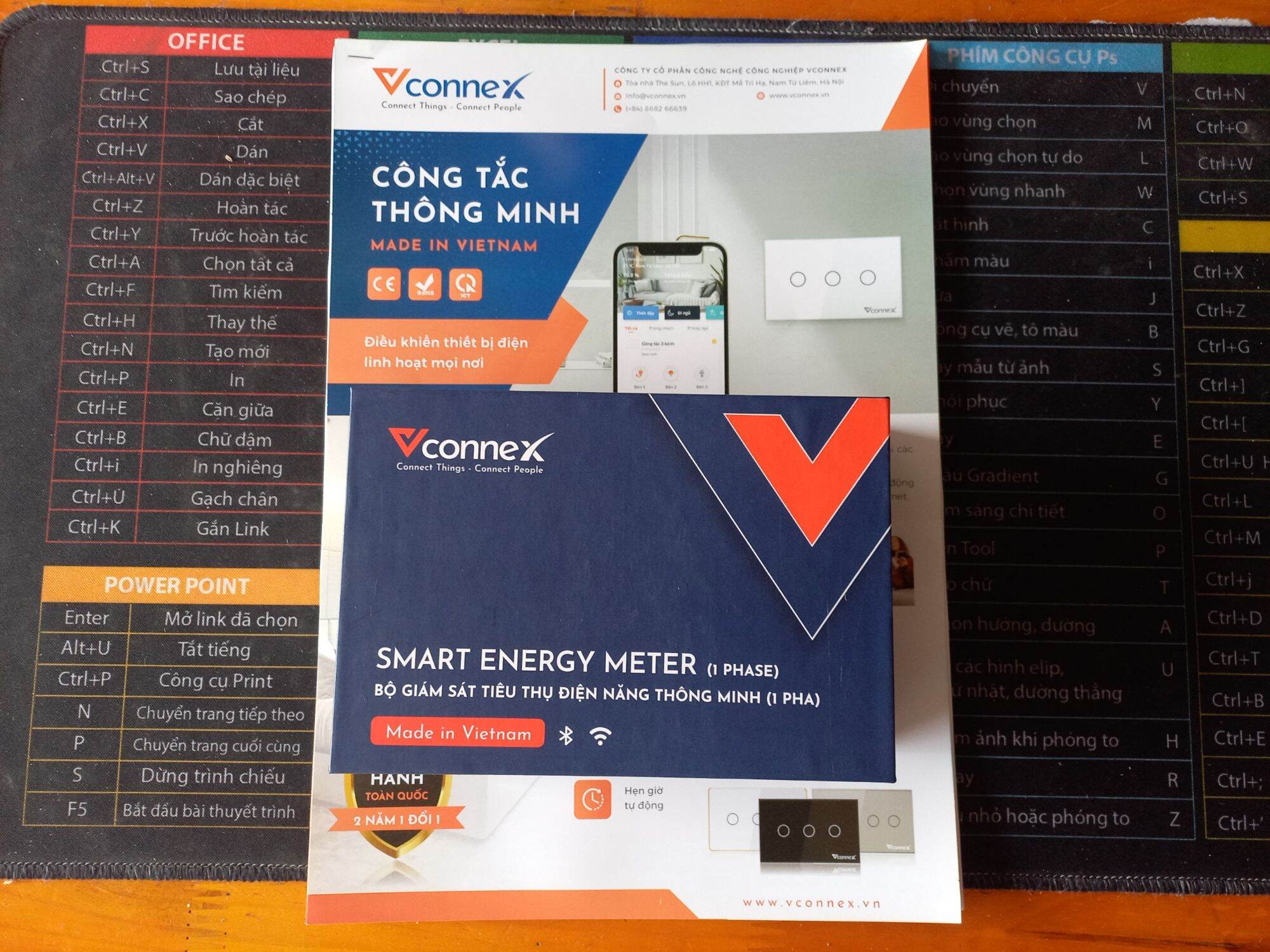 Bảng giá Công tơ điện tử wifi VICONNEX. Thiết bị giám sát tiêu thụ điện năng quản lý trên điện thoại Phong Vũ