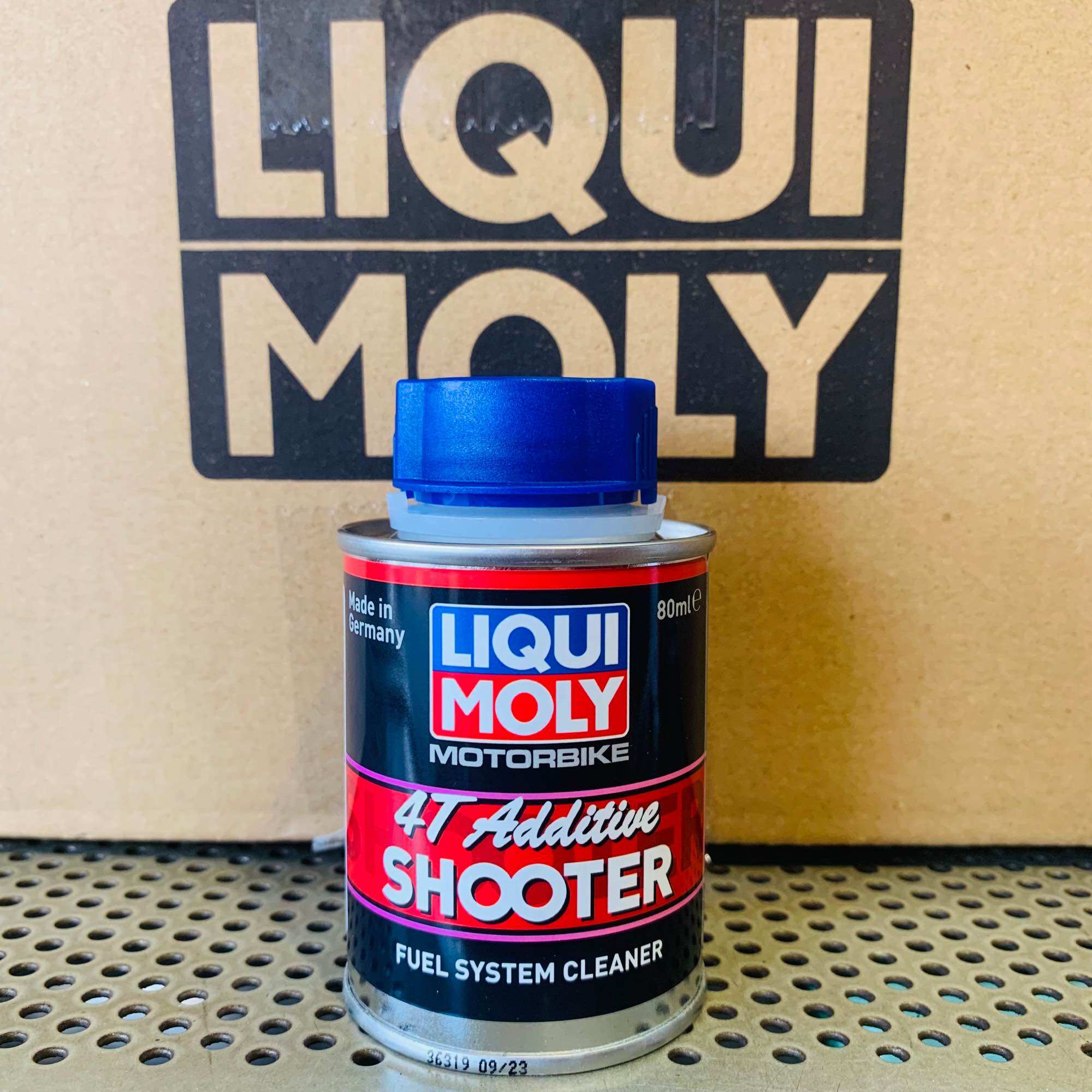 Phụ Gia Carbon Cleaner Làm Sạch Buồng Đốt Béc Phun - Liqui Moly 4T Additive SHOOTER FUEL SYSTEM CLEANER 7916 - 80ML