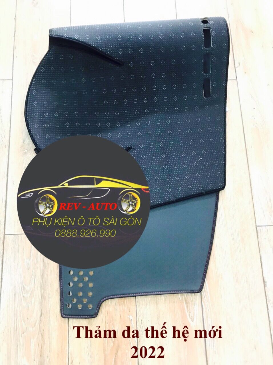 Thảm taplo Ford Everest 2004-2006, Quà tặng