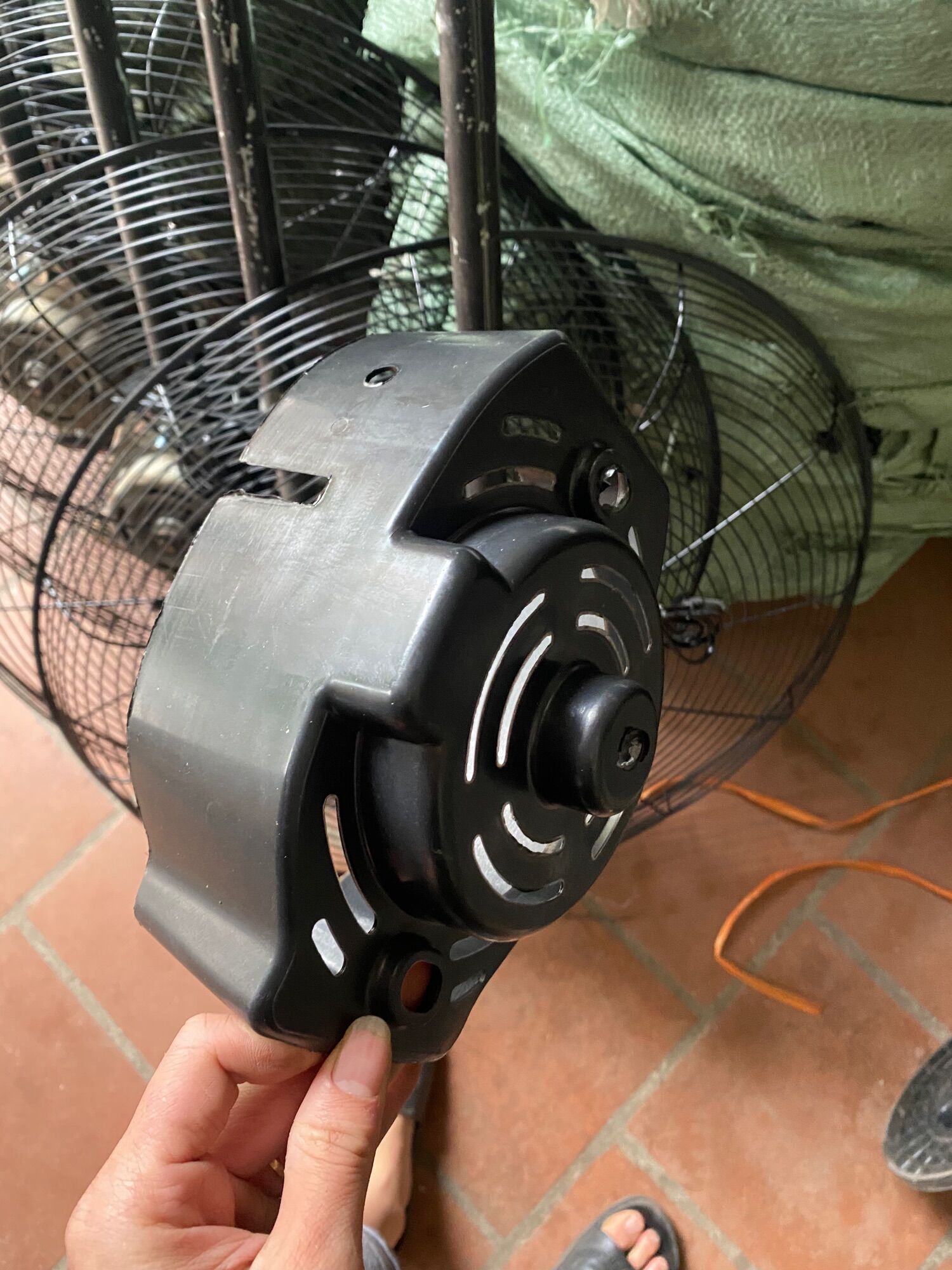 Ốp đít motor quạt