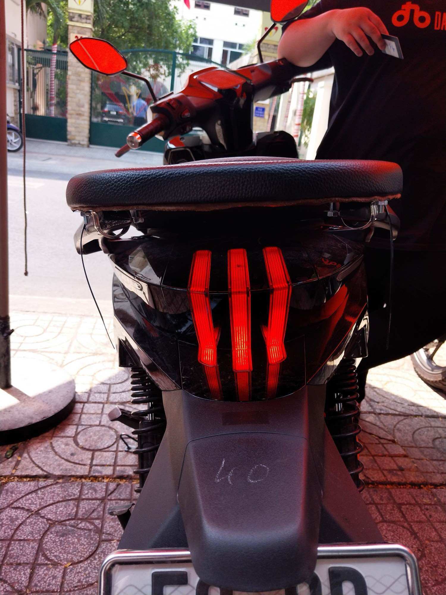 Yên phụ cho xe Dat Bike Quantum (có 2 mẫu dành cho 2 loại baga)