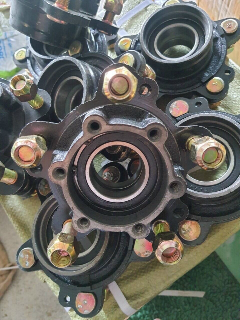 Đùm sau 5 ốc xe ba gác
