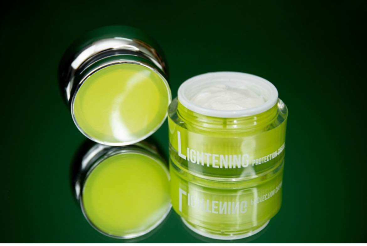 Kem Lightening Protection Cream (Kem Tailor Made K) 30g – Hỗ Trợ Làm Sáng Da, Mờ Thâm Nám