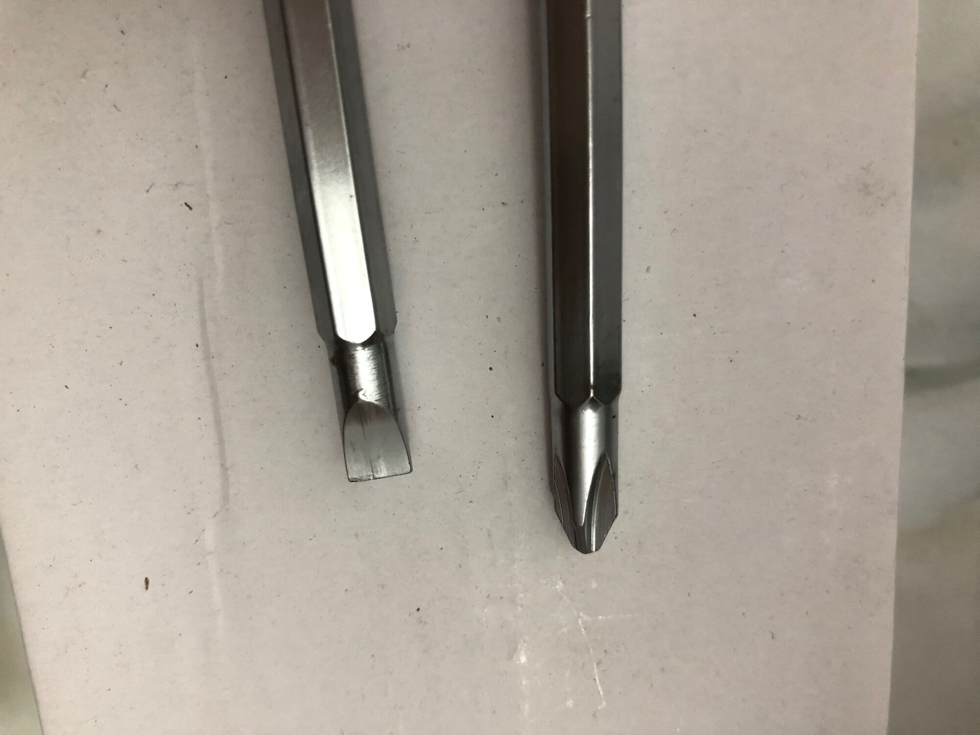 Tua Vít 2 Đầu Cán Trong 6mm Có Nam Châm