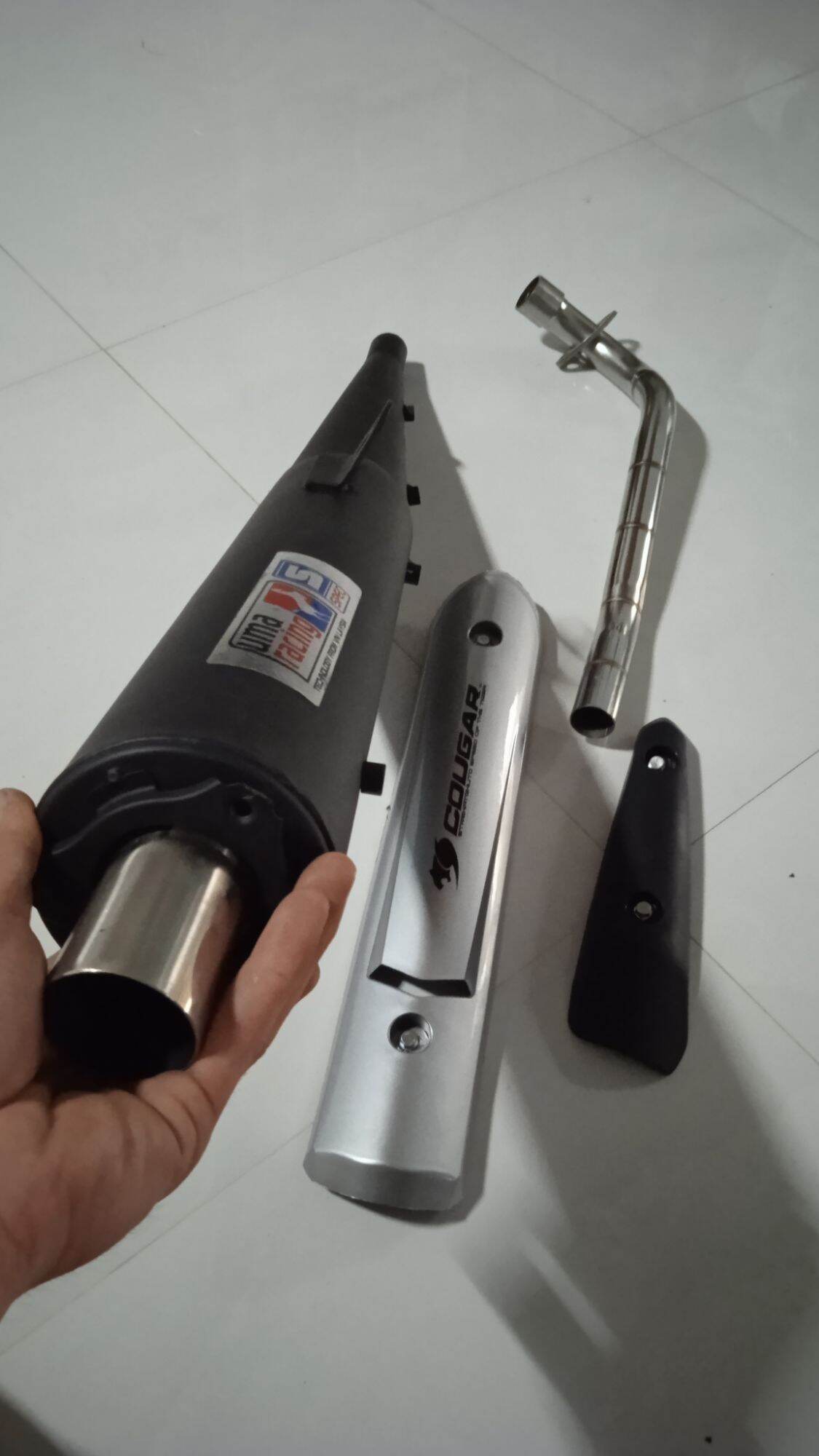 Pô uma v4 mỏ chu + ốp spark gắn sirius wave dream cup Sym elegant ex50 si50