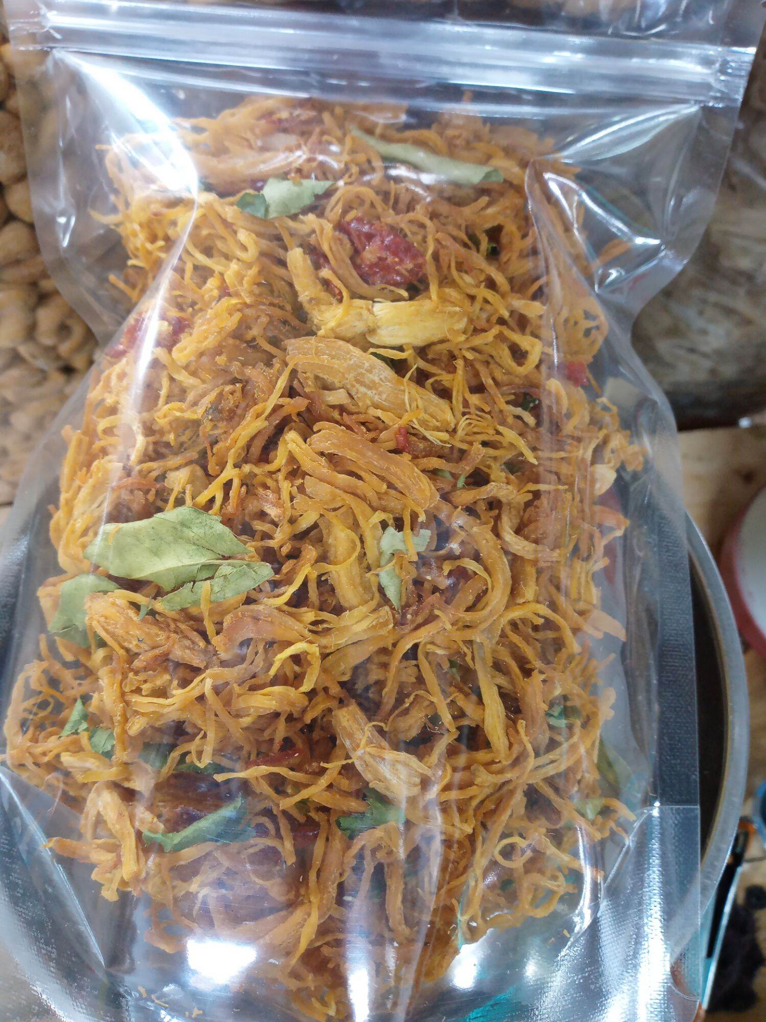 HCM 500g khô gà lá chanh !
