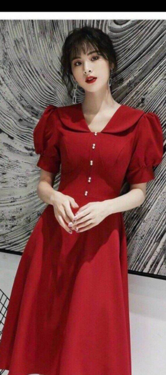 Đầm xòe cổ l sen phối nút.