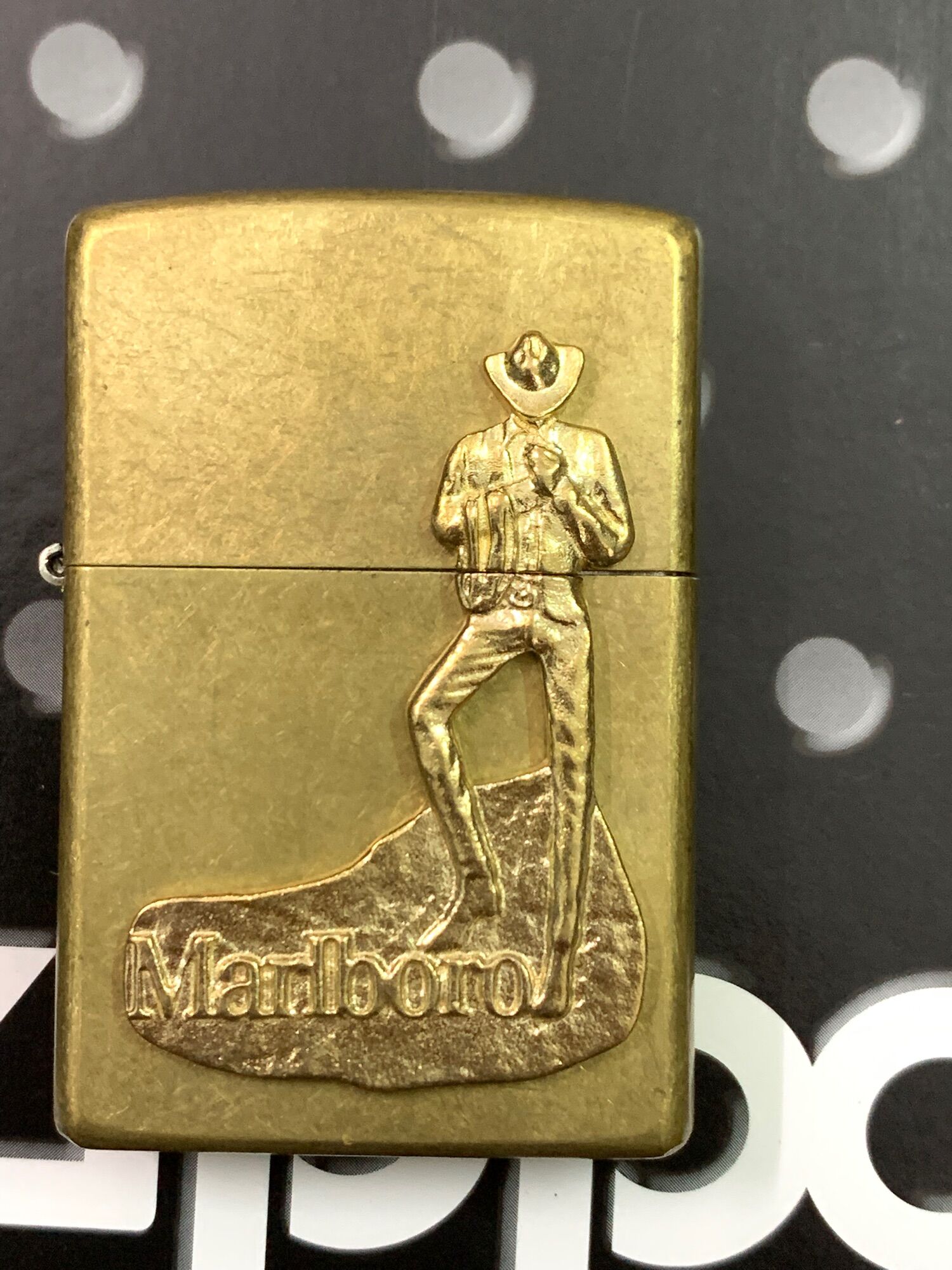 Emblem dán zippo chủ đề cao bồi