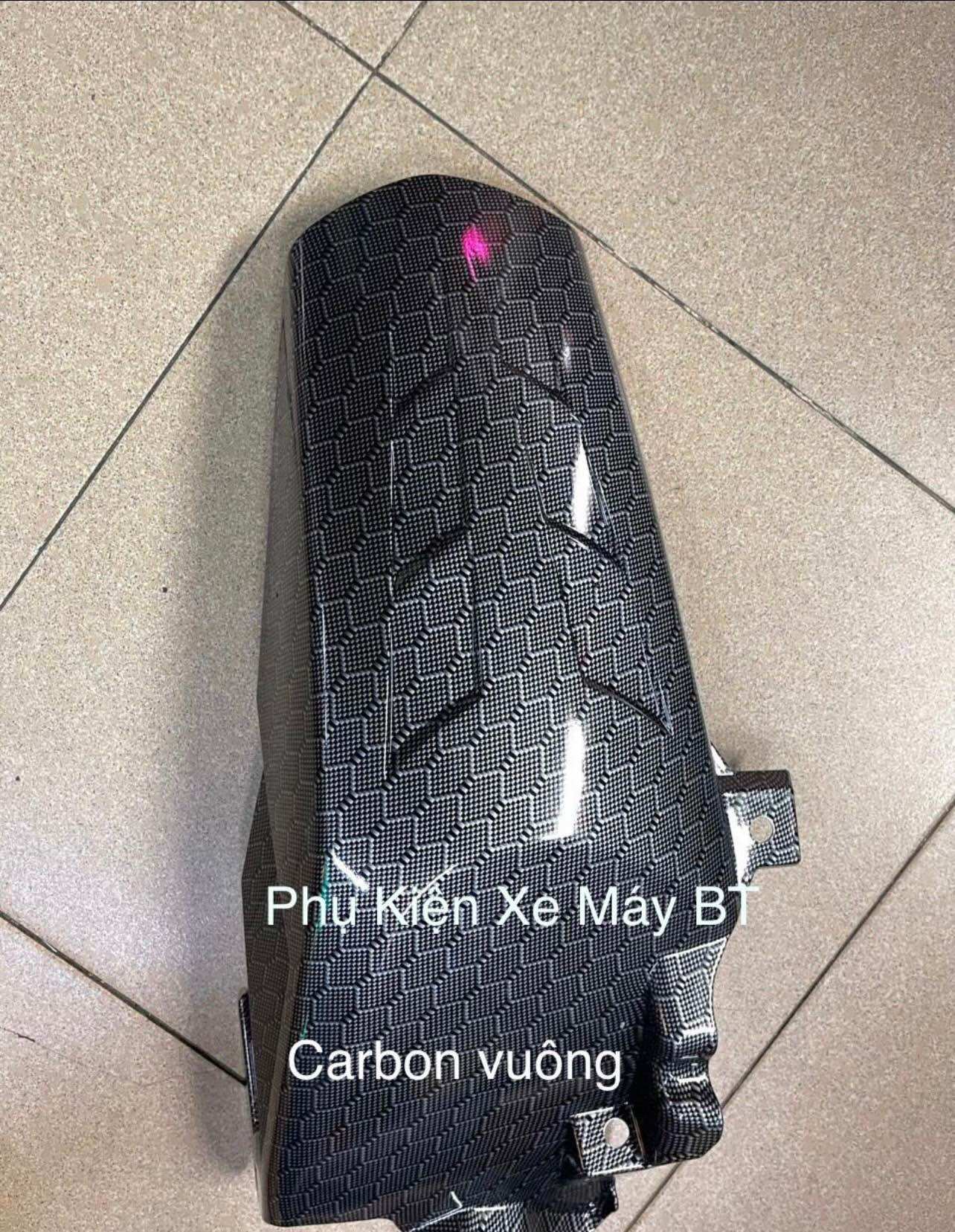 Vario 160 Carbon/Matte Black Mudguard