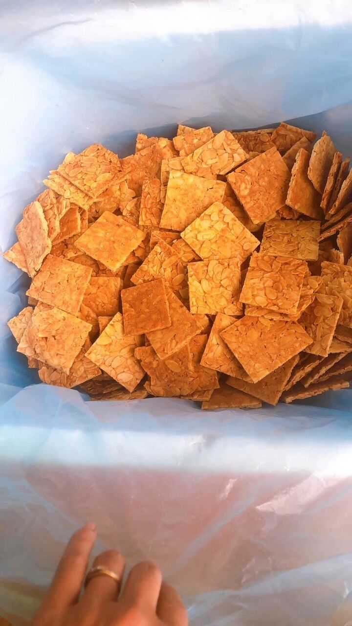200G Bánh ngói hạnh nhân