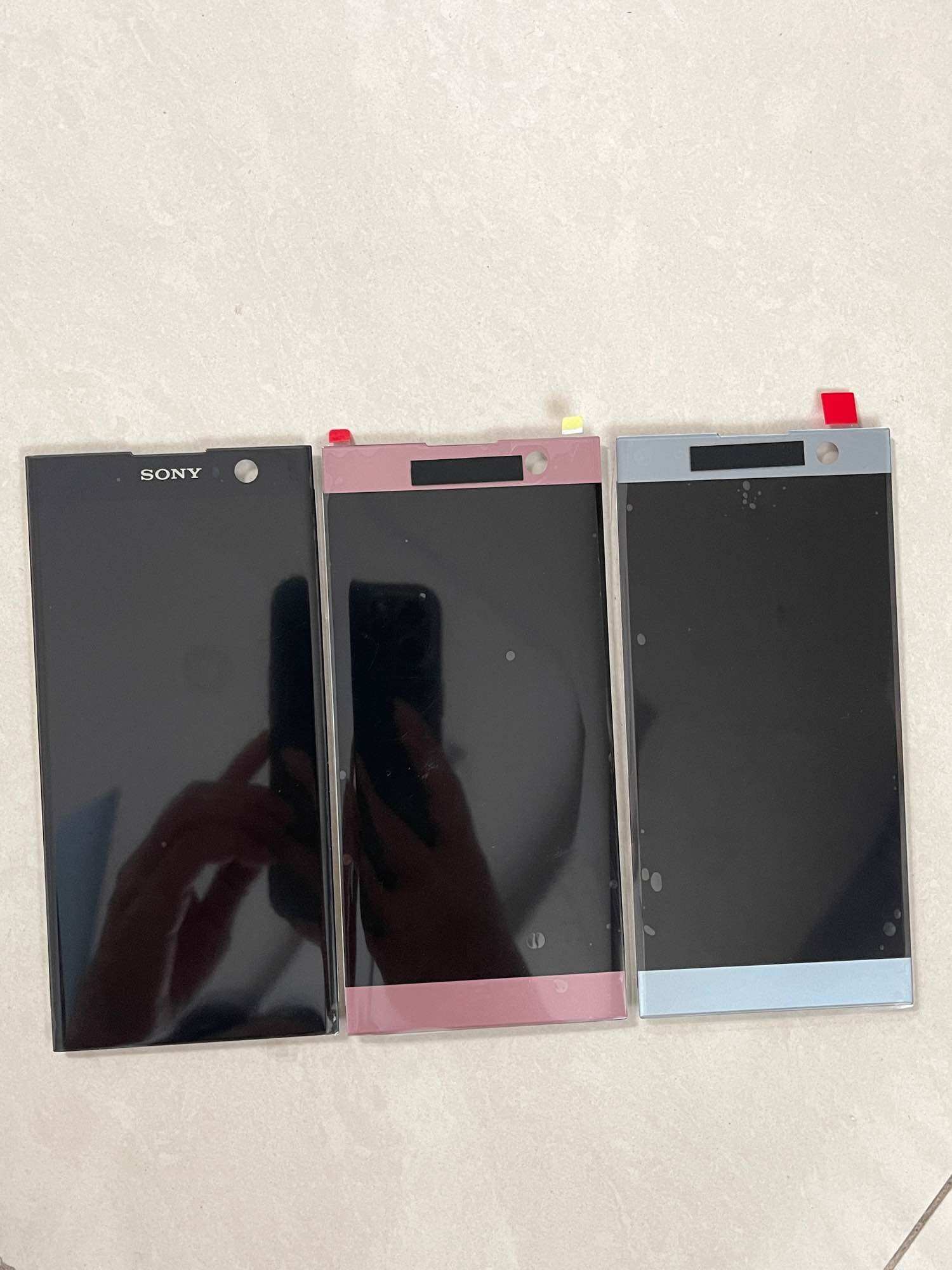 Màn hình Sony XA2