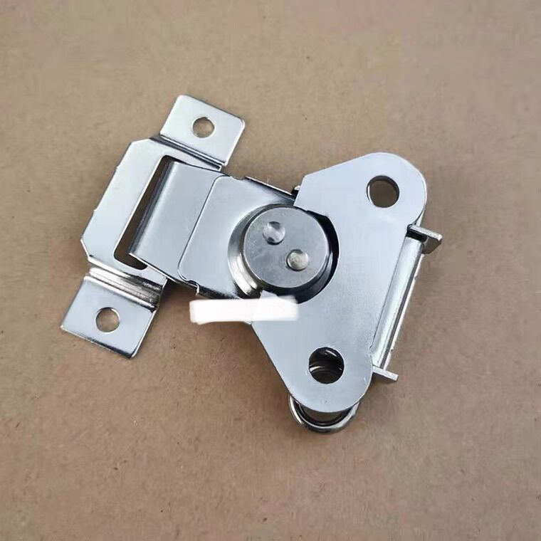 Khoá bướm nổi bắt tủ âm thanh
