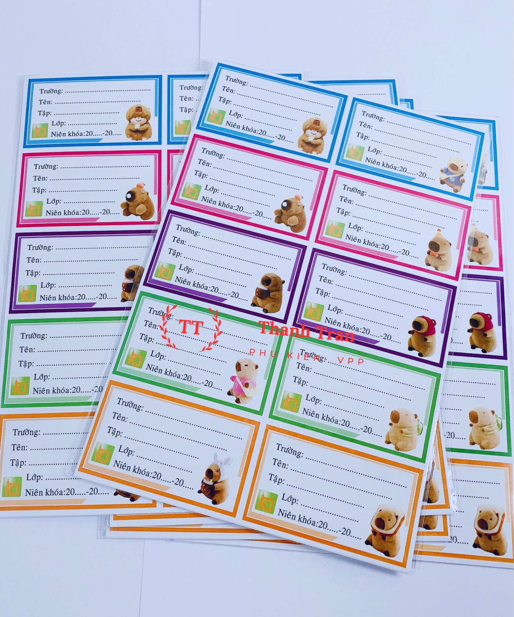Combo 20 cái nhãn vở Capy Bara có keo dán